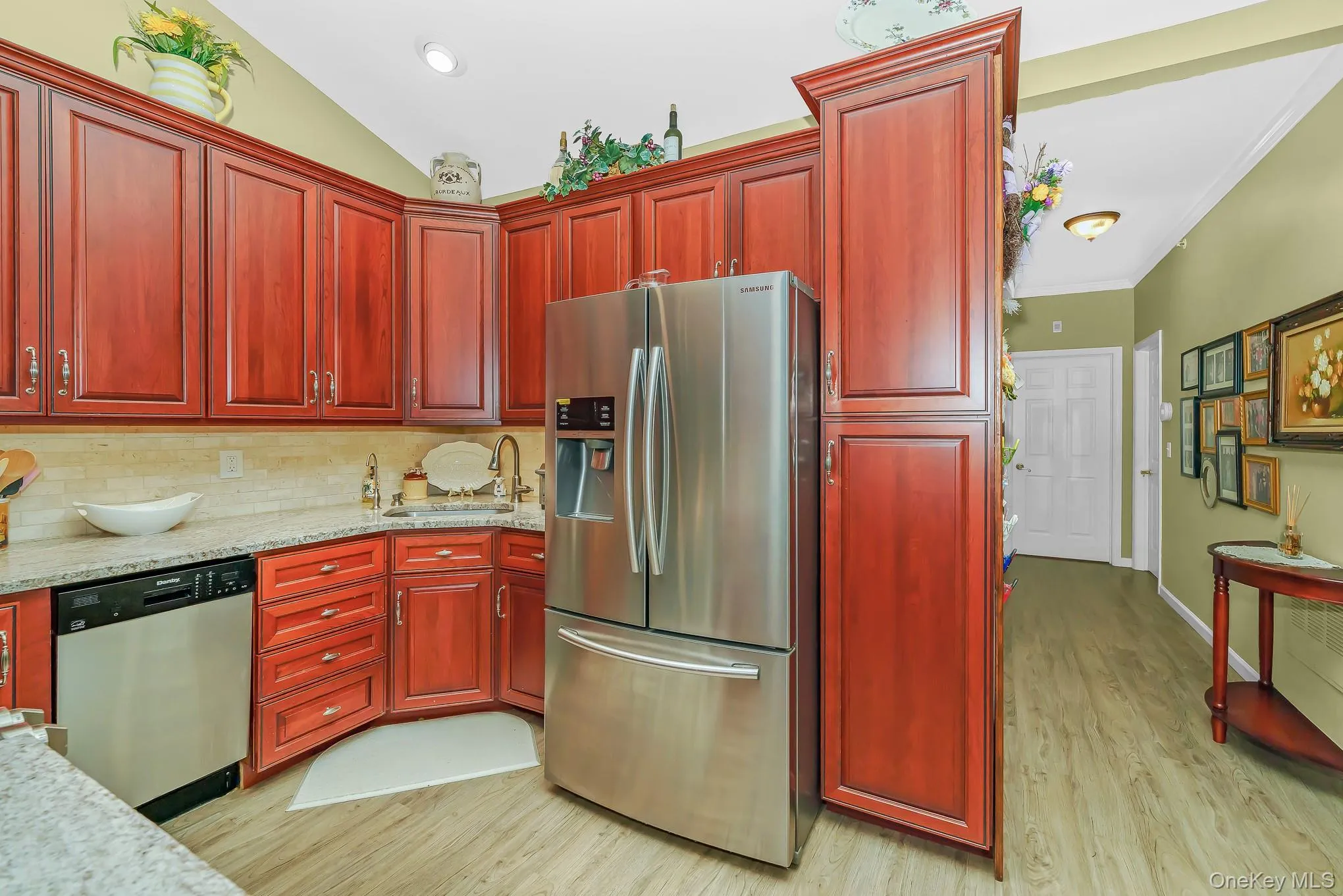 30 Sarah Court, Babylon, NY, 2 Bedrooms Bedrooms, 5 Rooms Rooms,2 BathroomsBathrooms,Residential,For Rent,Sarah,0,1045244 30 Sarah Court, Babylon, NY, 2 Bedrooms Bedrooms, 5 Rooms Rooms,2 BathroomsBathrooms,Residential,For Rent,Sarah,0,1045244