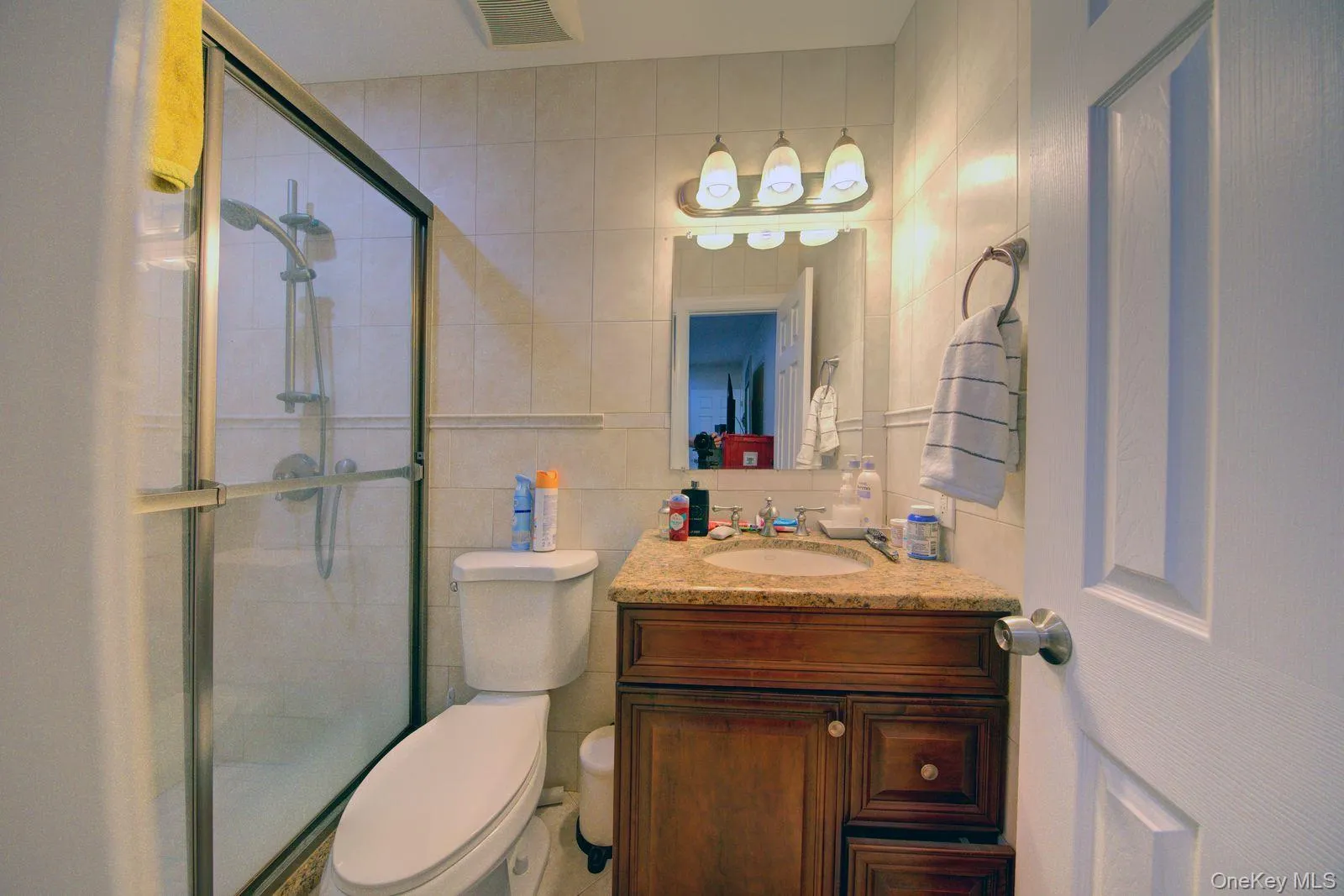 97 Chestnut Street, Brookhaven, NY, 6 Bedrooms Bedrooms, 13 Rooms Rooms,5 BathroomsBathrooms,Residential,For Rent,Chestnut,0,1045245 97 Chestnut Street, Brookhaven, NY, 6 Bedrooms Bedrooms, 13 Rooms Rooms,5 BathroomsBathrooms,Residential,For Rent,Chestnut,0,1045245