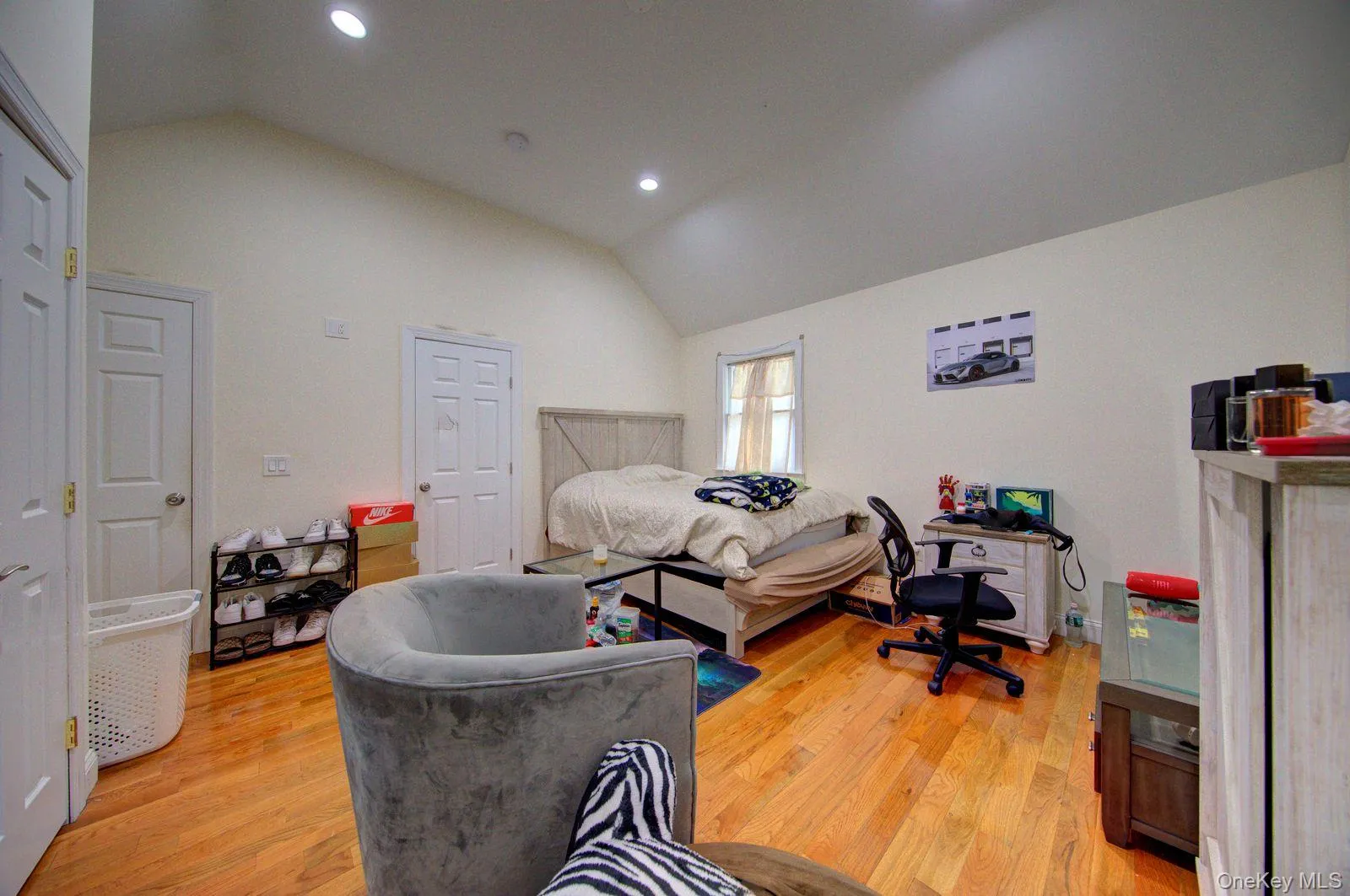 97 Chestnut Street, Brookhaven, NY, 6 Bedrooms Bedrooms, 13 Rooms Rooms,5 BathroomsBathrooms,Residential,For Rent,Chestnut,0,1045245 97 Chestnut Street, Brookhaven, NY, 6 Bedrooms Bedrooms, 13 Rooms Rooms,5 BathroomsBathrooms,Residential,For Rent,Chestnut,0,1045245