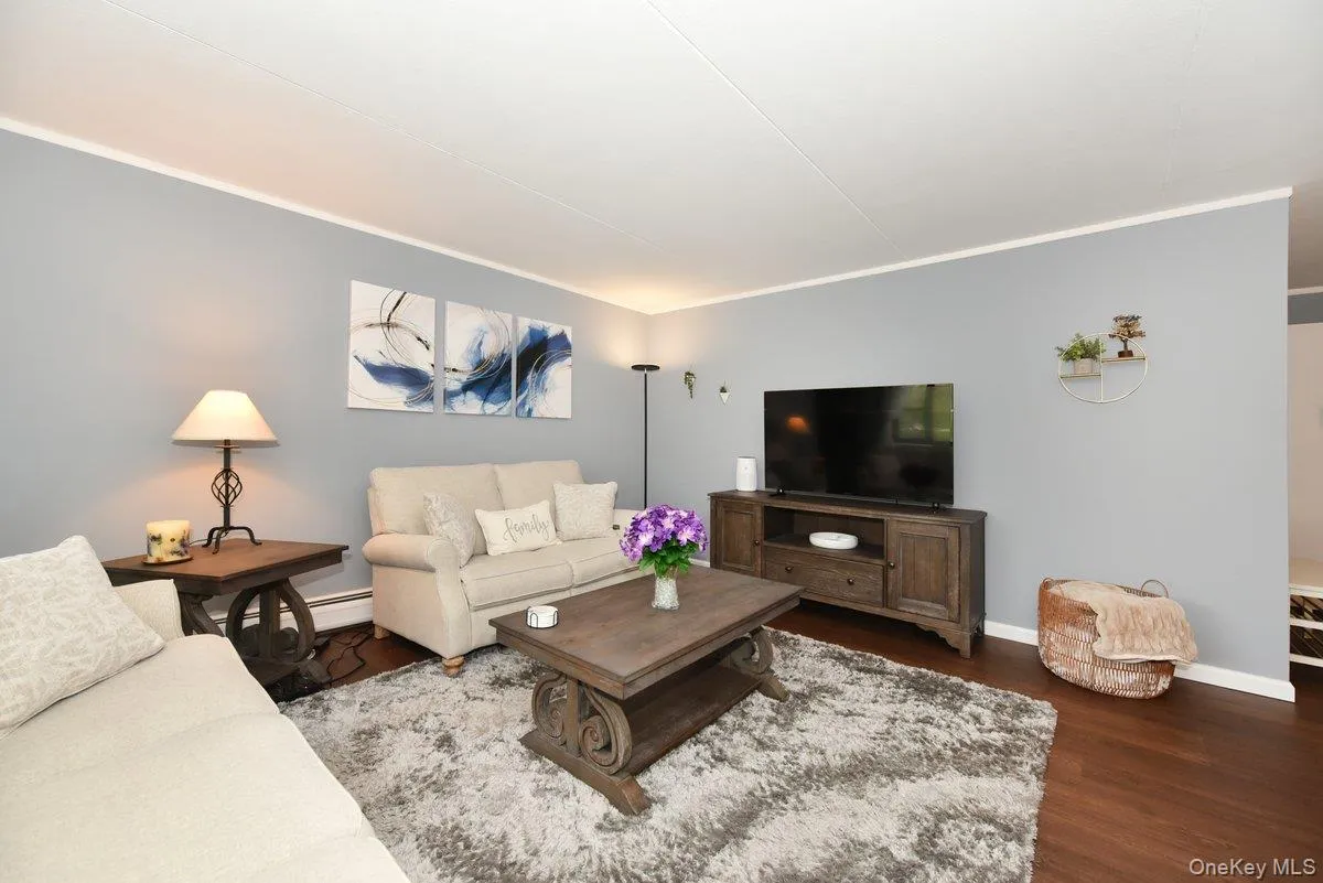 100 Clinton Avenue, Hempstead, NY, 1 Bedroom Bedrooms, 4 Rooms Rooms,1 BathroomBathrooms,Residential,For Rent,Clinton,0,1045246 100 Clinton Avenue, Hempstead, NY, 1 Bedroom Bedrooms, 4 Rooms Rooms,1 BathroomBathrooms,Residential,For Rent,Clinton,0,1045246