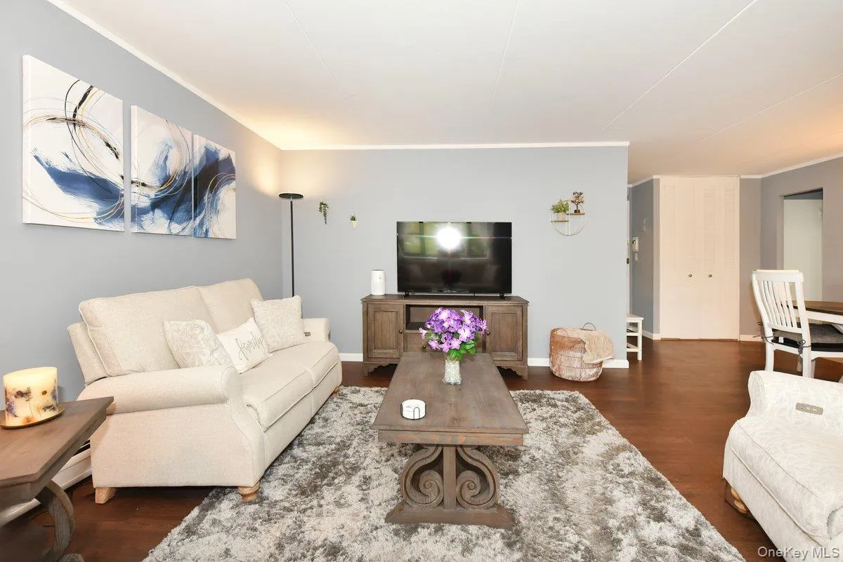 100 Clinton Avenue, Hempstead, NY, 1 Bedroom Bedrooms, 4 Rooms Rooms,1 BathroomBathrooms,Residential,For Rent,Clinton,0,1045246 100 Clinton Avenue, Hempstead, NY, 1 Bedroom Bedrooms, 4 Rooms Rooms,1 BathroomBathrooms,Residential,For Rent,Clinton,0,1045246