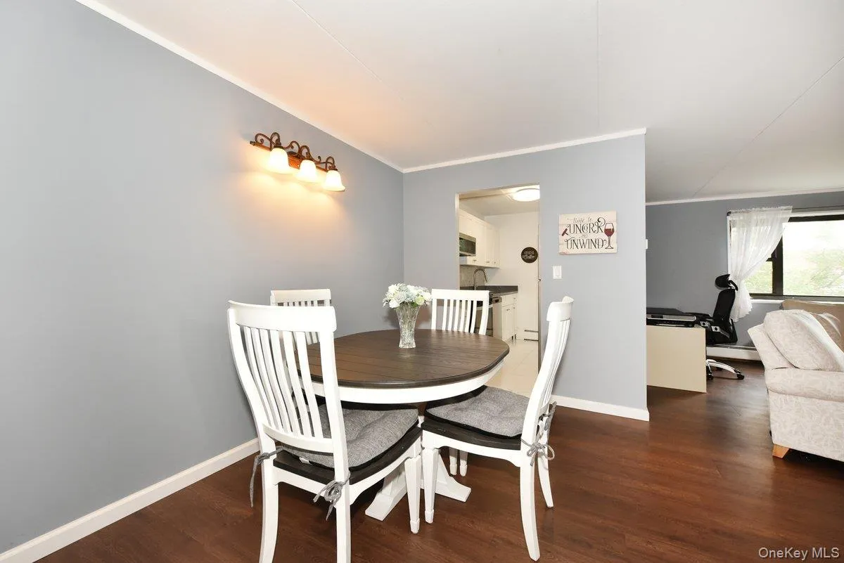 100 Clinton Avenue, Hempstead, NY, 1 Bedroom Bedrooms, 4 Rooms Rooms,1 BathroomBathrooms,Residential,For Rent,Clinton,0,1045246 100 Clinton Avenue, Hempstead, NY, 1 Bedroom Bedrooms, 4 Rooms Rooms,1 BathroomBathrooms,Residential,For Rent,Clinton,0,1045246
