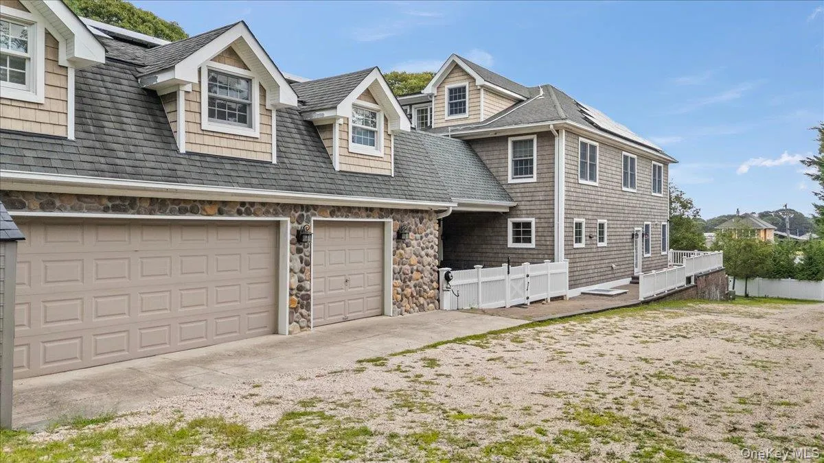 33A Newtown Road, Southampton, NY, 5 Bedrooms Bedrooms, 17 Rooms Rooms,6 BathroomsBathrooms,Residential,For Rent,Newtown,0,1045249 33A Newtown Road, Southampton, NY, 5 Bedrooms Bedrooms, 17 Rooms Rooms,6 BathroomsBathrooms,Residential,For Rent,Newtown,0,1045249