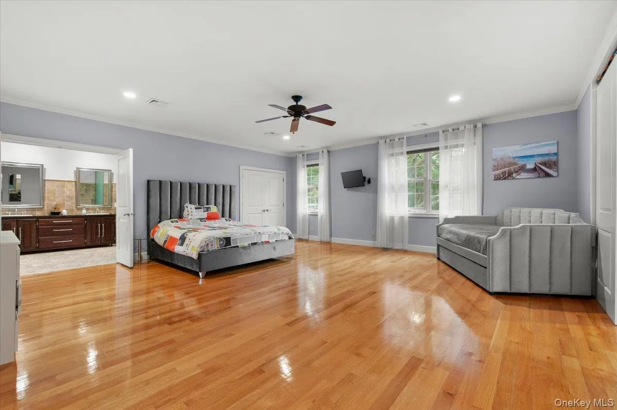 33A Newtown Road, Southampton, NY, 5 Bedrooms Bedrooms, 17 Rooms Rooms,6 BathroomsBathrooms,Residential,For Rent,Newtown,0,1045249 33A Newtown Road, Southampton, NY, 5 Bedrooms Bedrooms, 17 Rooms Rooms,6 BathroomsBathrooms,Residential,For Rent,Newtown,0,1045249