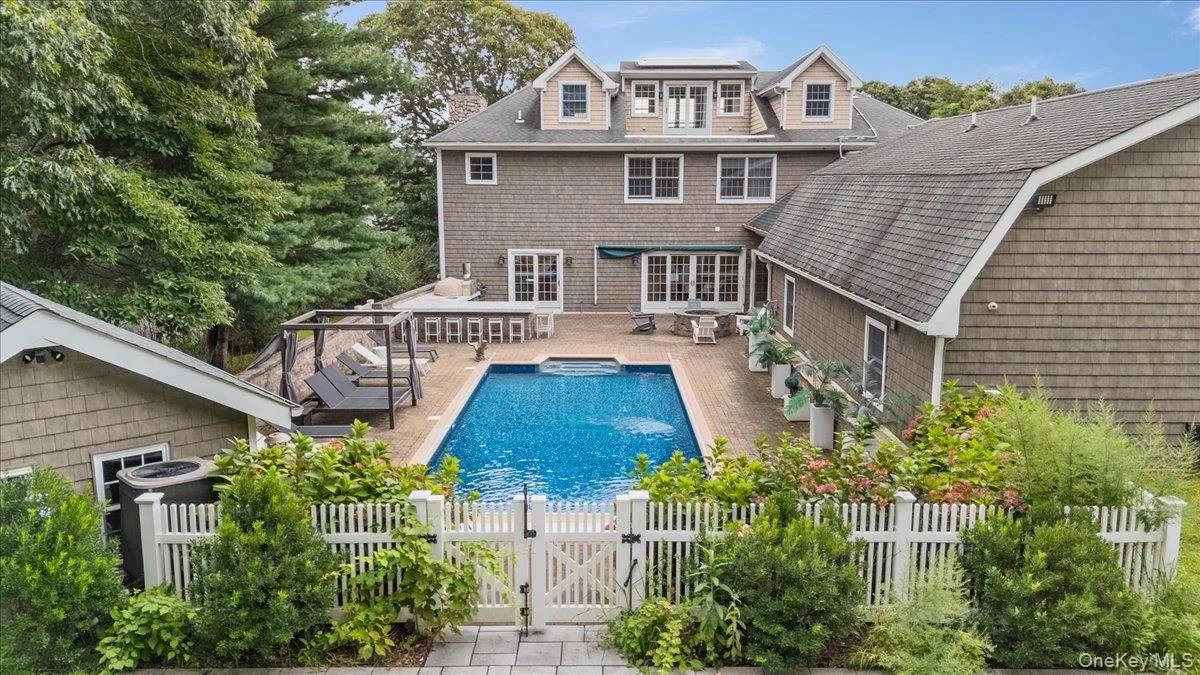 33A Newtown Road, Southampton, NY, 5 Bedrooms Bedrooms, 17 Rooms Rooms,6 BathroomsBathrooms,Residential,For Rent,Newtown,0,1045249 33A Newtown Road, Southampton, NY, 5 Bedrooms Bedrooms, 17 Rooms Rooms,6 BathroomsBathrooms,Residential,For Rent,Newtown,0,1045249