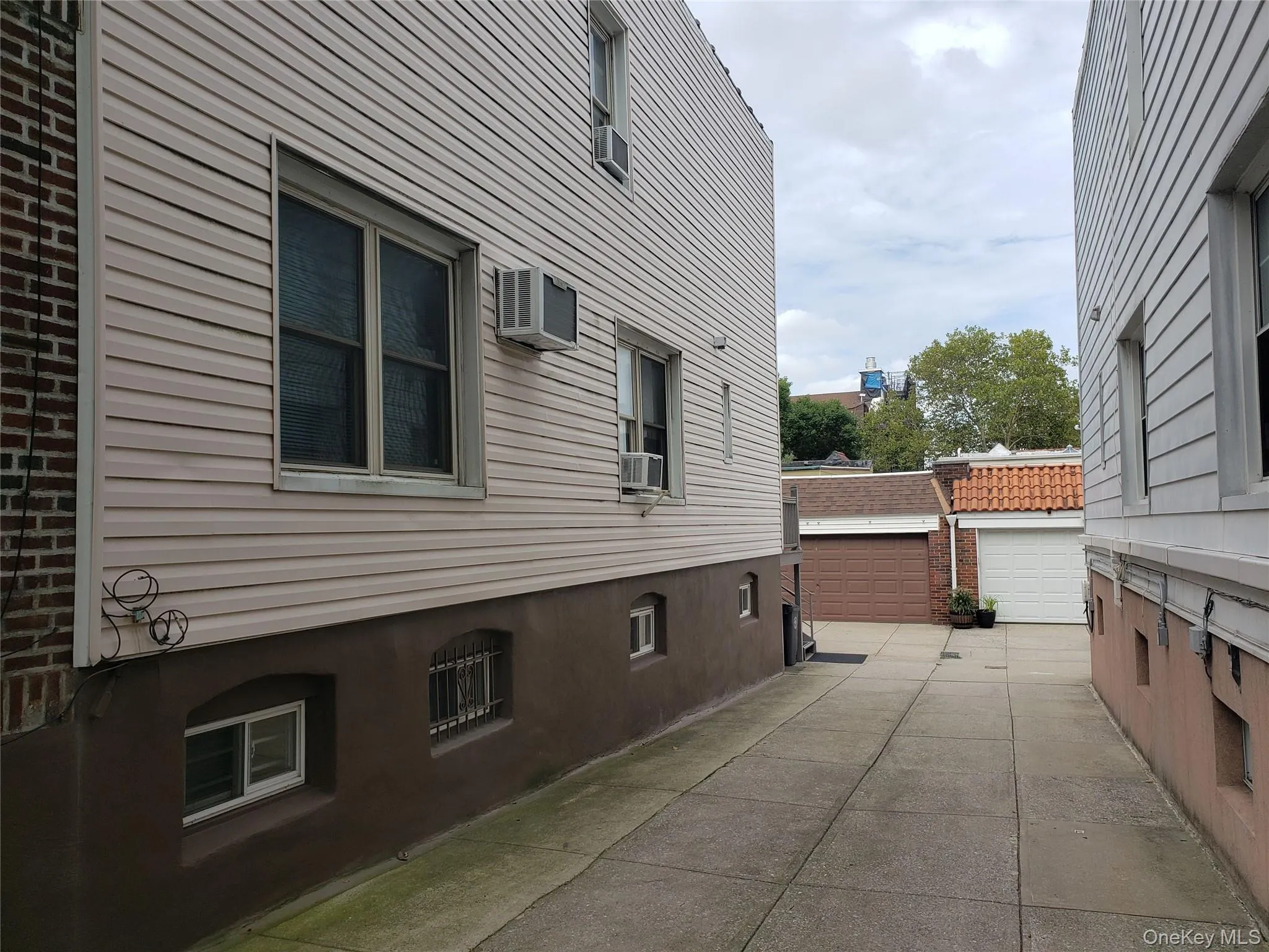87-37 Union Turnpike, New York, NY, 3 Bedrooms Bedrooms, 7 Rooms Rooms,2 BathroomsBathrooms,Residential,For Rent,Union,0,1045250 87-37 Union Turnpike, New York, NY, 3 Bedrooms Bedrooms, 7 Rooms Rooms,2 BathroomsBathrooms,Residential,For Rent,Union,0,1045250