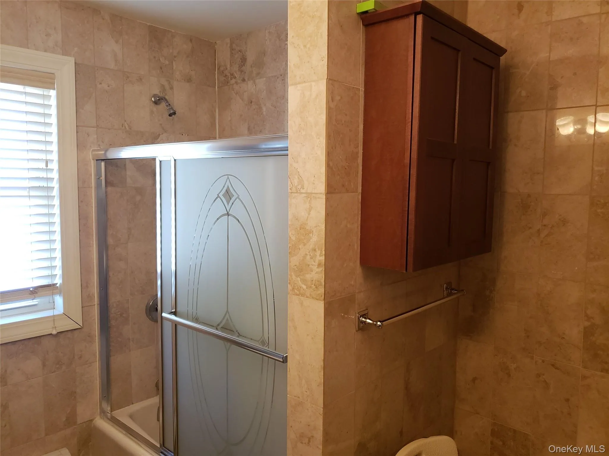 87-37 Union Turnpike, New York, NY, 3 Bedrooms Bedrooms, 7 Rooms Rooms,2 BathroomsBathrooms,Residential,For Rent,Union,0,1045250 87-37 Union Turnpike, New York, NY, 3 Bedrooms Bedrooms, 7 Rooms Rooms,2 BathroomsBathrooms,Residential,For Rent,Union,0,1045250