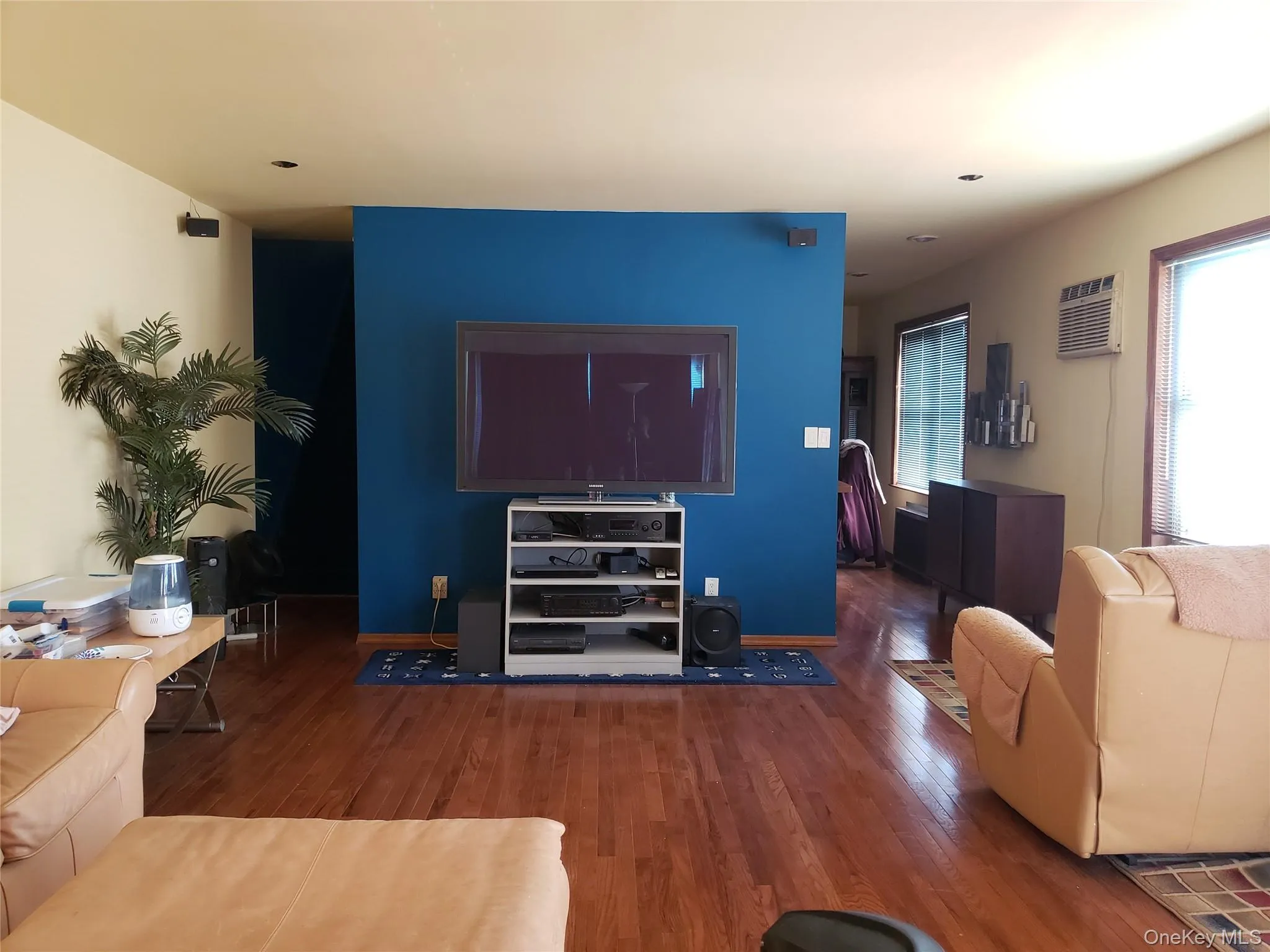 87-37 Union Turnpike, New York, NY, 3 Bedrooms Bedrooms, 7 Rooms Rooms,2 BathroomsBathrooms,Residential,For Rent,Union,0,1045250 87-37 Union Turnpike, New York, NY, 3 Bedrooms Bedrooms, 7 Rooms Rooms,2 BathroomsBathrooms,Residential,For Rent,Union,0,1045250