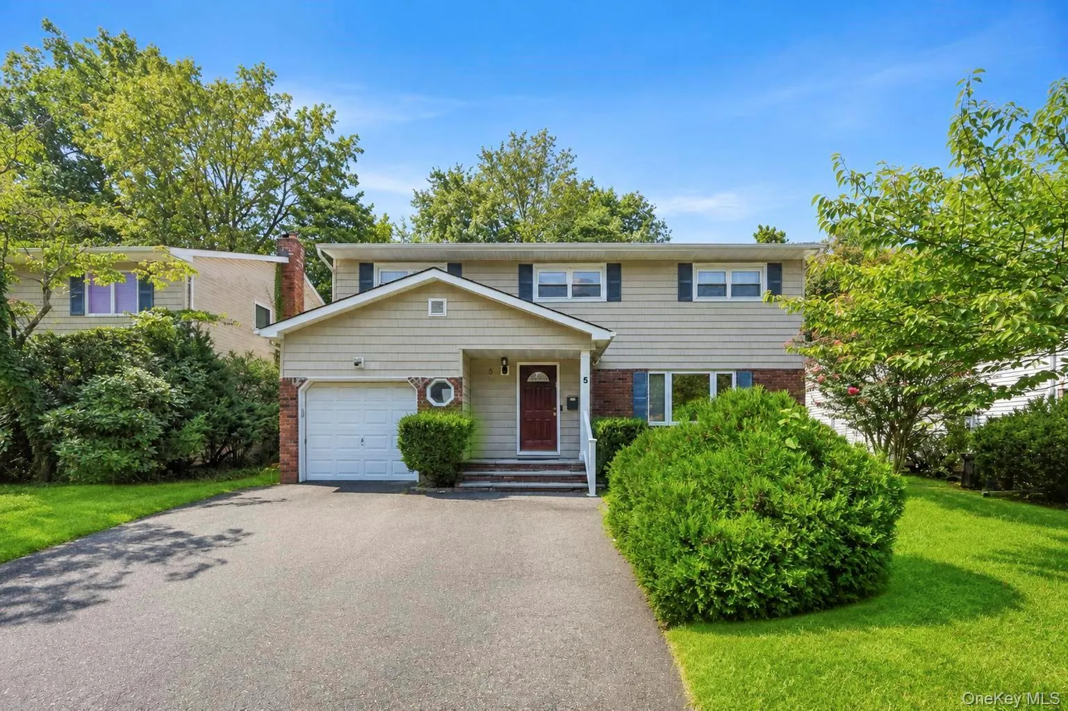 5 Cathy Lane, North Hempstead, NY, 4 Bedrooms Bedrooms, 9 Rooms Rooms,2 BathroomsBathrooms,Residential,For Rent,Cathy,0,1045252 5 Cathy Lane, North Hempstead, NY, 4 Bedrooms Bedrooms, 9 Rooms Rooms,2 BathroomsBathrooms,Residential,For Rent,Cathy,0,1045252