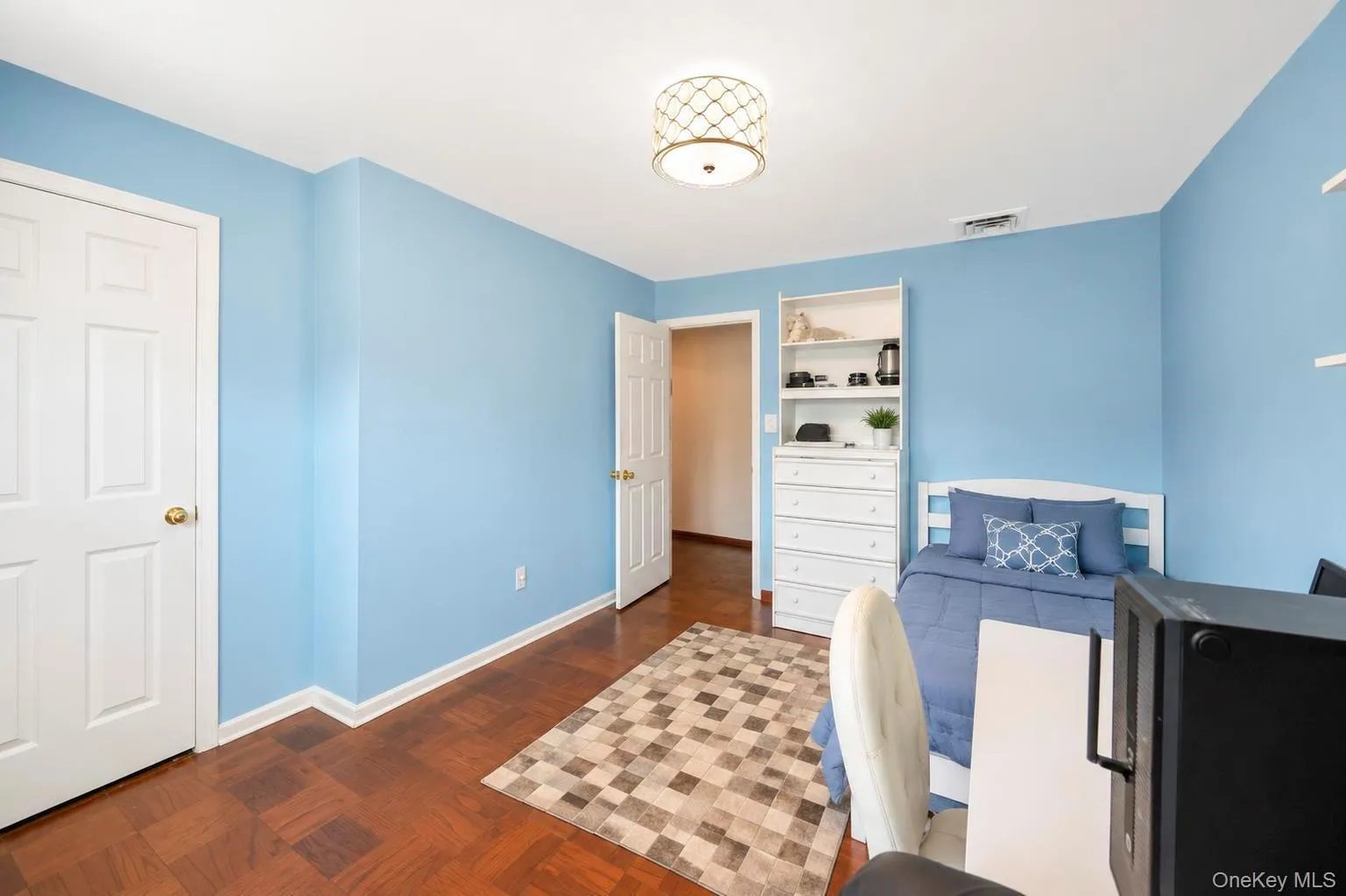 5 Cathy Lane, North Hempstead, NY, 4 Bedrooms Bedrooms, 9 Rooms Rooms,2 BathroomsBathrooms,Residential,For Rent,Cathy,0,1045252 5 Cathy Lane, North Hempstead, NY, 4 Bedrooms Bedrooms, 9 Rooms Rooms,2 BathroomsBathrooms,Residential,For Rent,Cathy,0,1045252