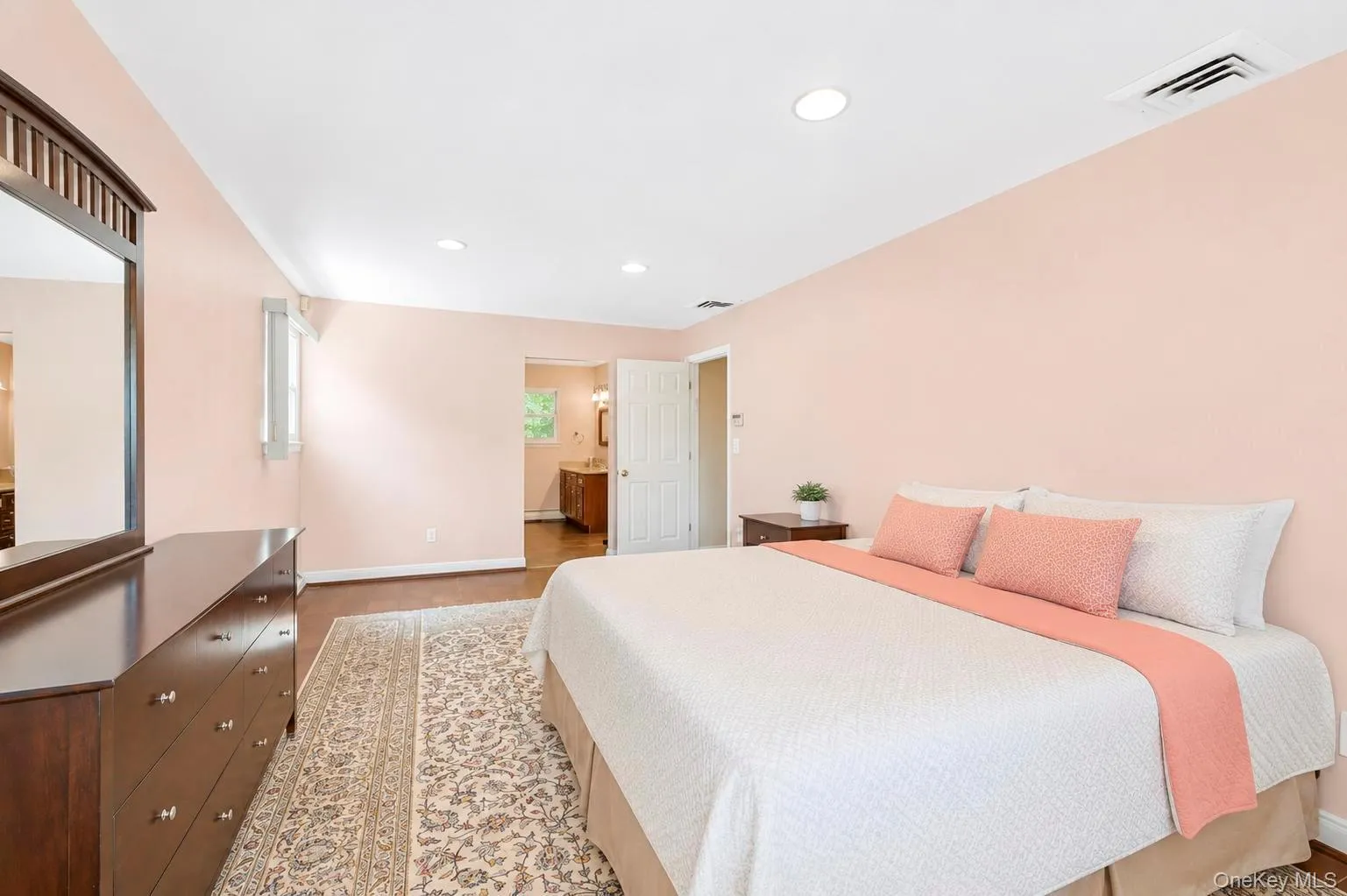 5 Cathy Lane, North Hempstead, NY, 4 Bedrooms Bedrooms, 9 Rooms Rooms,2 BathroomsBathrooms,Residential,For Rent,Cathy,0,1045252 5 Cathy Lane, North Hempstead, NY, 4 Bedrooms Bedrooms, 9 Rooms Rooms,2 BathroomsBathrooms,Residential,For Rent,Cathy,0,1045252