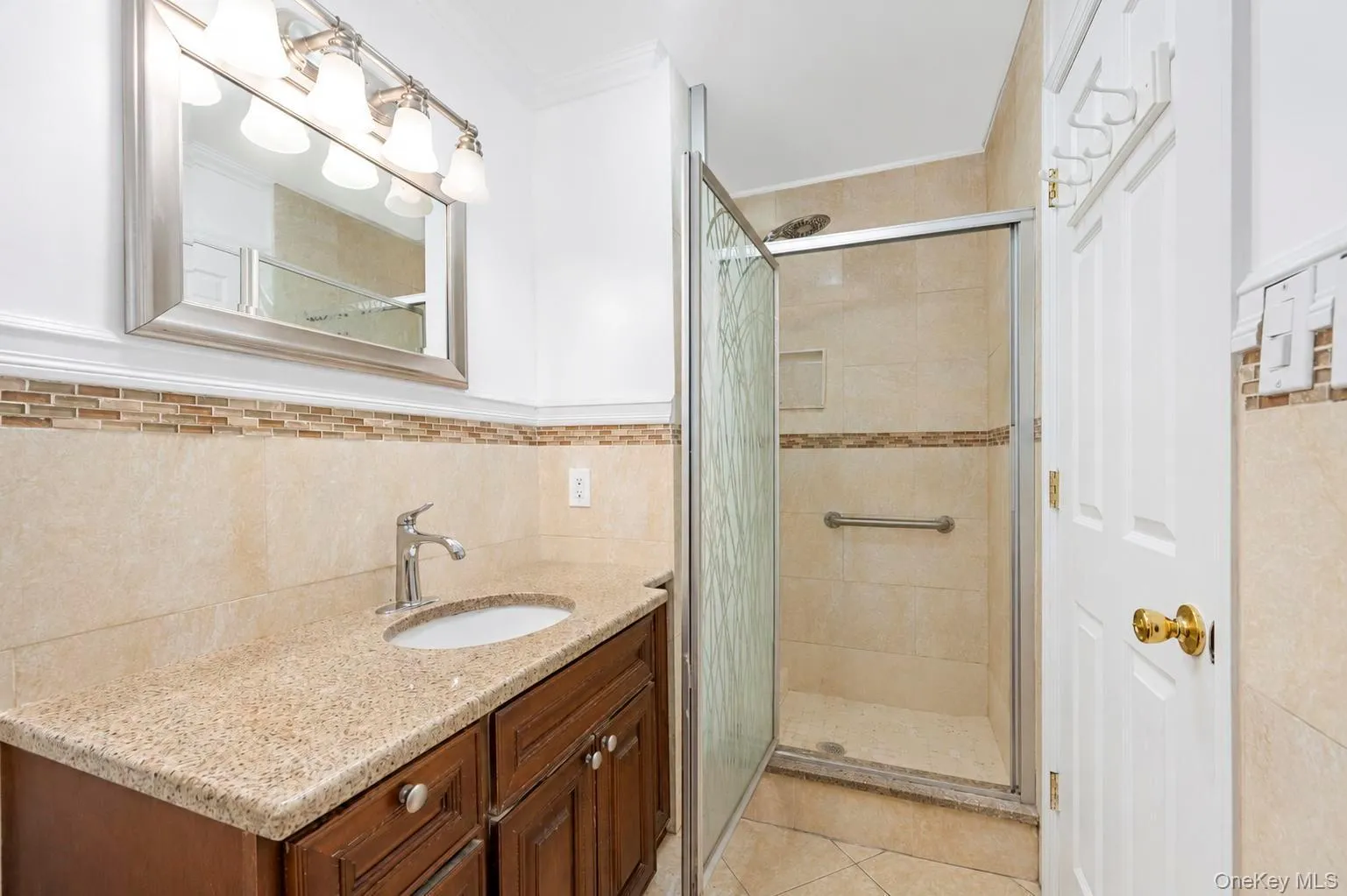 5 Cathy Lane, North Hempstead, NY, 4 Bedrooms Bedrooms, 9 Rooms Rooms,2 BathroomsBathrooms,Residential,For Rent,Cathy,0,1045252 5 Cathy Lane, North Hempstead, NY, 4 Bedrooms Bedrooms, 9 Rooms Rooms,2 BathroomsBathrooms,Residential,For Rent,Cathy,0,1045252