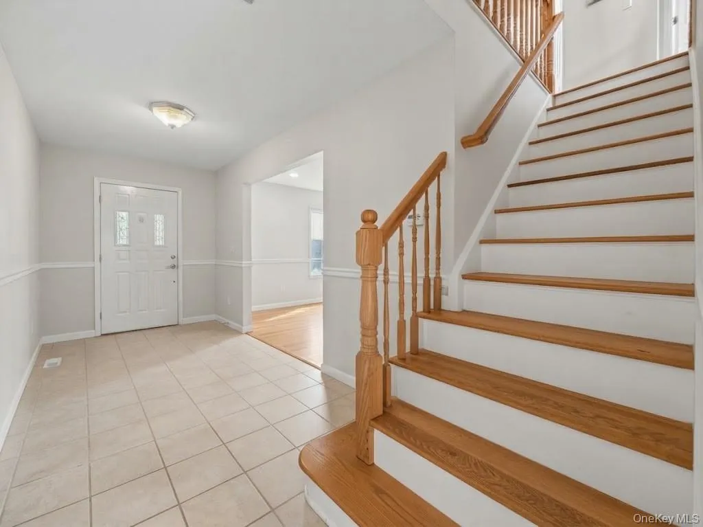 21 Argow Place, Clarkstown, NY, 5 Bedrooms Bedrooms, 10 Rooms Rooms,3 BathroomsBathrooms,Residential,For Rent,Argow,0,1045259 21 Argow Place, Clarkstown, NY, 5 Bedrooms Bedrooms, 10 Rooms Rooms,3 BathroomsBathrooms,Residential,For Rent,Argow,0,1045259