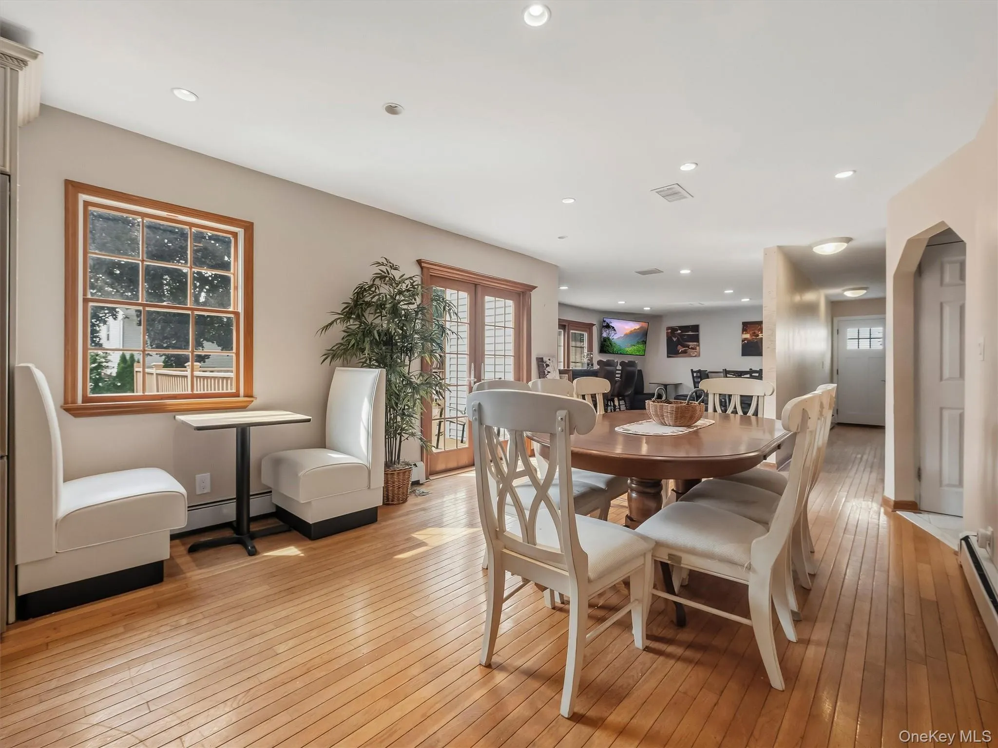 21 Argow Place, Clarkstown, NY, 5 Bedrooms Bedrooms, 10 Rooms Rooms,3 BathroomsBathrooms,Residential,For Rent,Argow,0,1045259 21 Argow Place, Clarkstown, NY, 5 Bedrooms Bedrooms, 10 Rooms Rooms,3 BathroomsBathrooms,Residential,For Rent,Argow,0,1045259