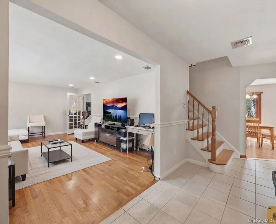 21 Argow Place, Clarkstown, NY, 5 Bedrooms Bedrooms, 10 Rooms Rooms,3 BathroomsBathrooms,Residential,For Rent,Argow,0,1045259 21 Argow Place, Clarkstown, NY, 5 Bedrooms Bedrooms, 10 Rooms Rooms,3 BathroomsBathrooms,Residential,For Rent,Argow,0,1045259