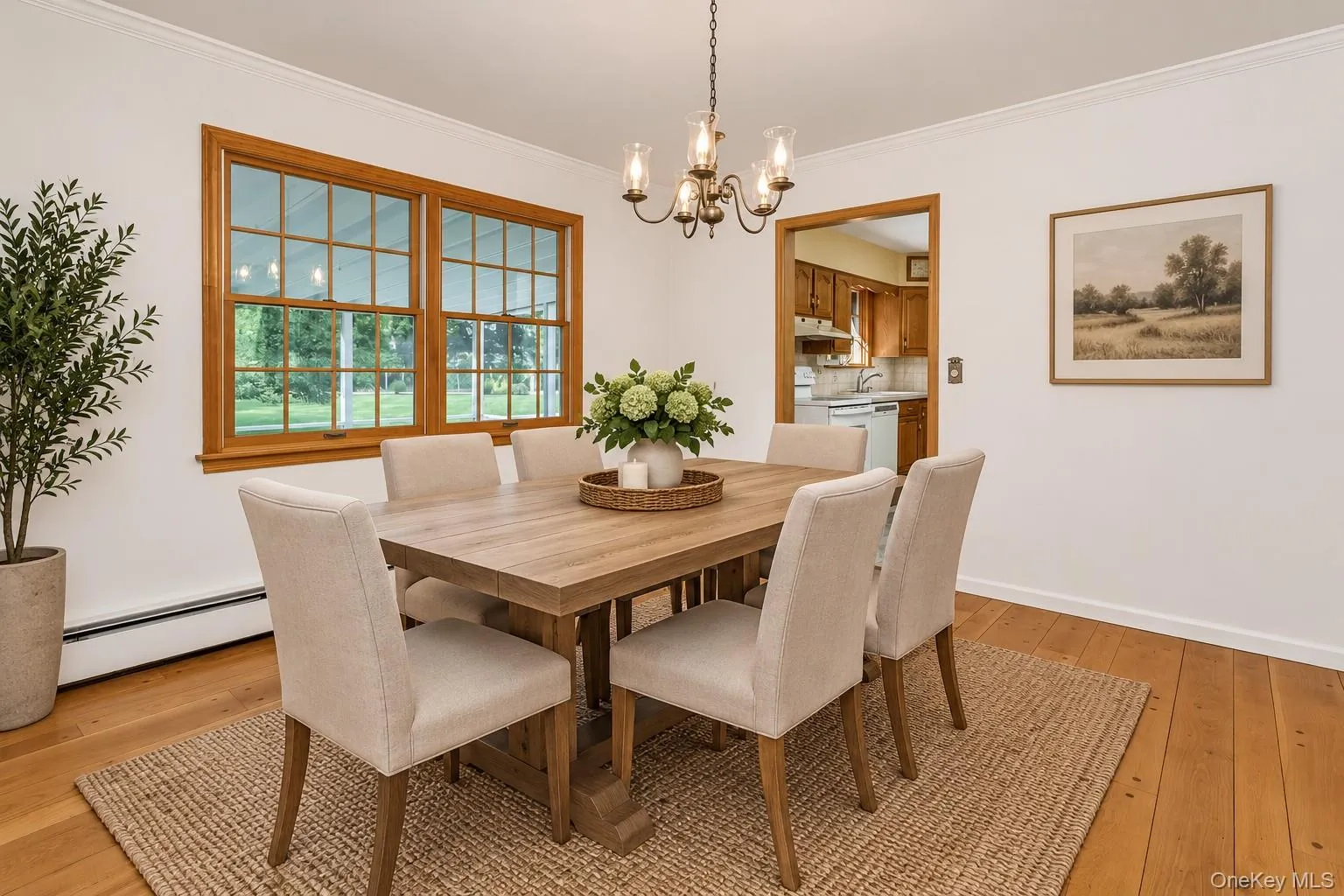Dining Room virtually staged. Dining Room virtually staged.