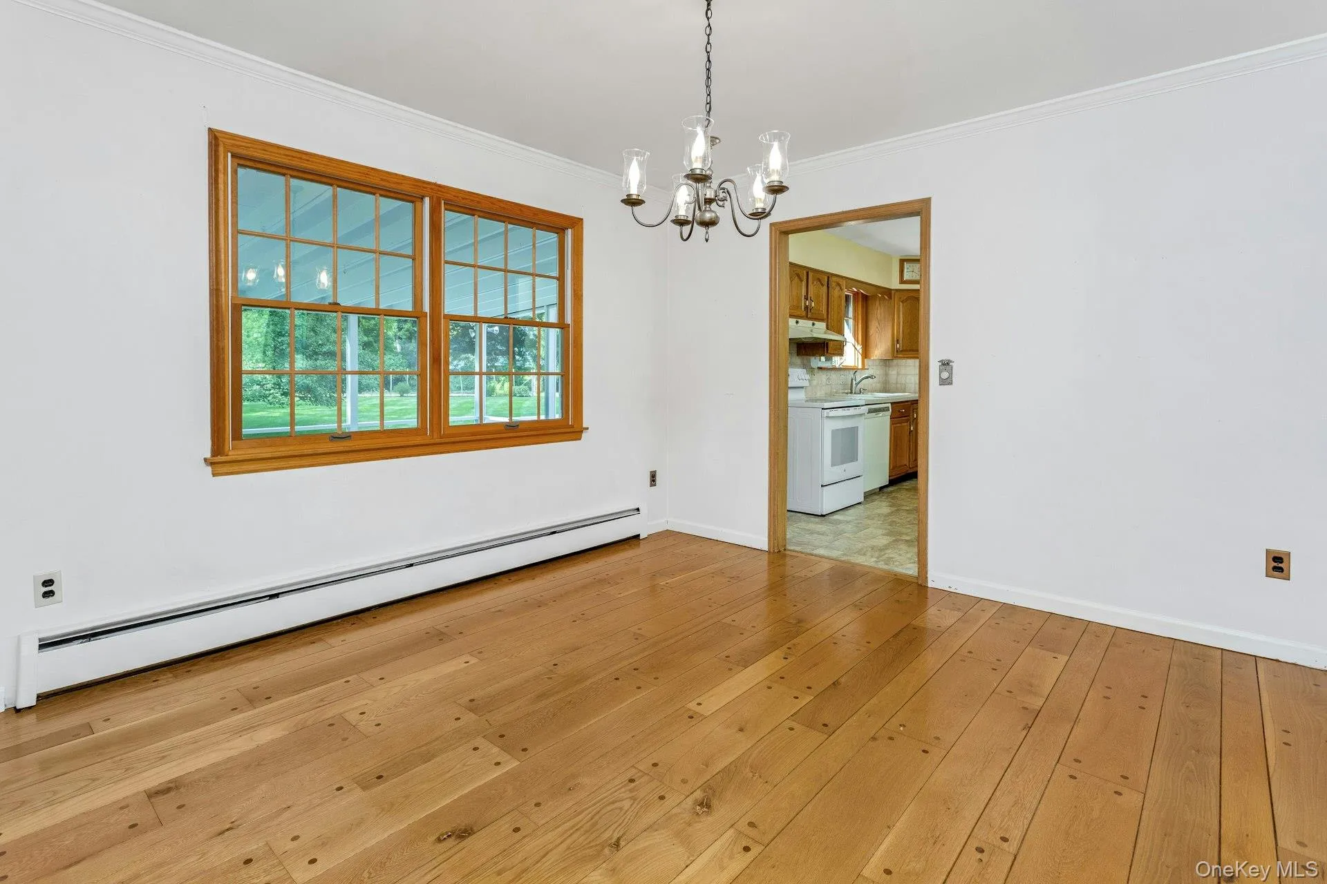 Dining Room with hardwood pegged flooring. Dining Room with hardwood pegged flooring.