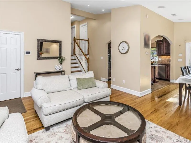 260 20th Street, Babylon, NY, 3 Bedrooms Bedrooms, 9 Rooms Rooms,2 BathroomsBathrooms,Residential,For Rent,20th,0,1045267 260 20th Street, Babylon, NY, 3 Bedrooms Bedrooms, 9 Rooms Rooms,2 BathroomsBathrooms,Residential,For Rent,20th,0,1045267