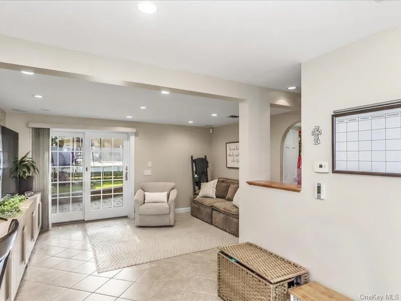 260 20th Street, Babylon, NY, 3 Bedrooms Bedrooms, 9 Rooms Rooms,2 BathroomsBathrooms,Residential,For Rent,20th,0,1045267 260 20th Street, Babylon, NY, 3 Bedrooms Bedrooms, 9 Rooms Rooms,2 BathroomsBathrooms,Residential,For Rent,20th,0,1045267