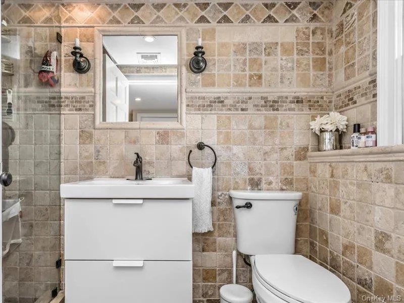 260 20th Street, Babylon, NY, 3 Bedrooms Bedrooms, 9 Rooms Rooms,2 BathroomsBathrooms,Residential,For Rent,20th,0,1045267 260 20th Street, Babylon, NY, 3 Bedrooms Bedrooms, 9 Rooms Rooms,2 BathroomsBathrooms,Residential,For Rent,20th,0,1045267