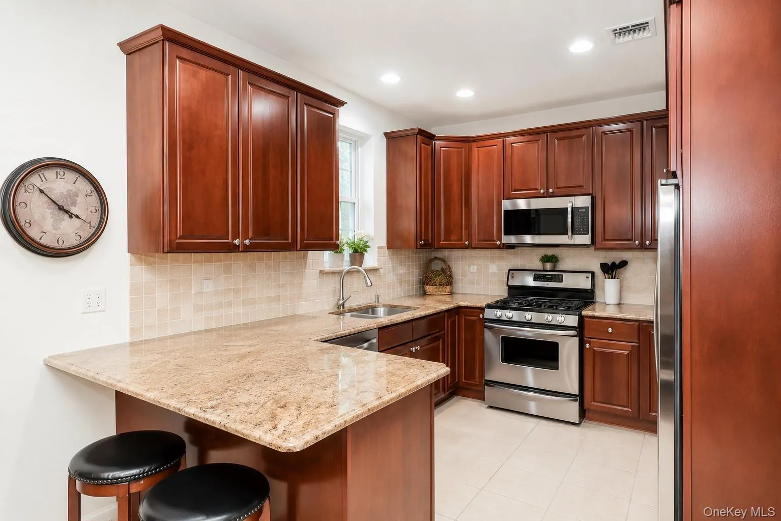 643 Verona Drive, Huntington, NY, 3 Bedrooms Bedrooms, 8 Rooms Rooms,2 BathroomsBathrooms,Residential,For Rent,Verona,0,1045271 643 Verona Drive, Huntington, NY, 3 Bedrooms Bedrooms, 8 Rooms Rooms,2 BathroomsBathrooms,Residential,For Rent,Verona,0,1045271