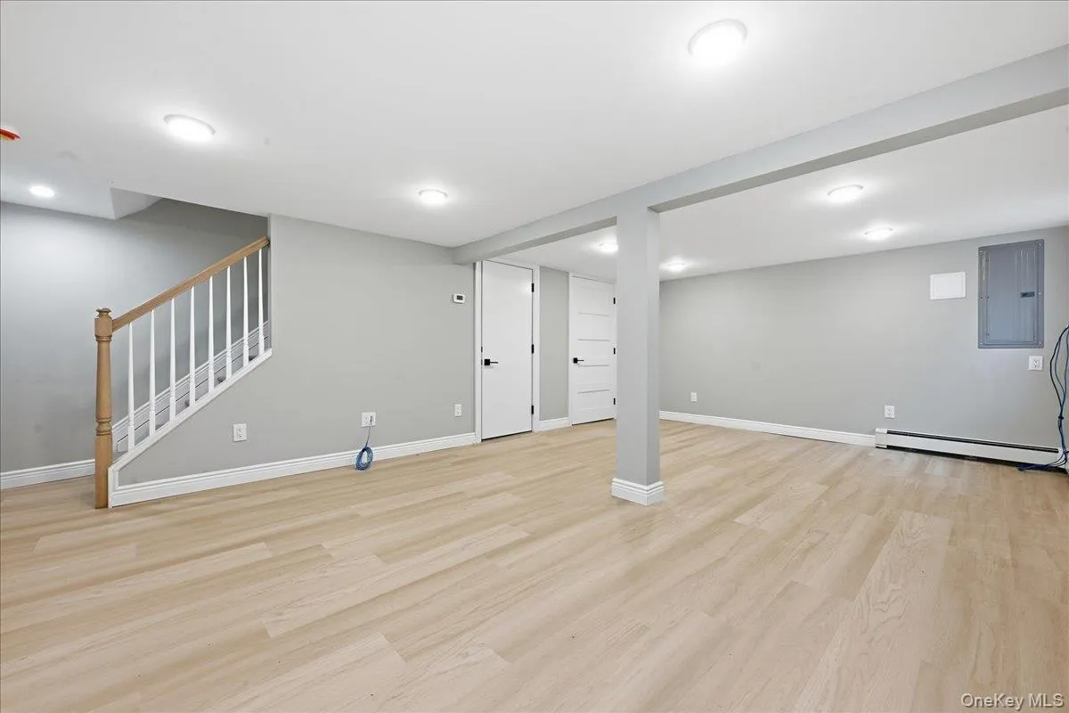 828 Bruce Drive, Hempstead, NY, 4 Bedrooms Bedrooms, 14 Rooms Rooms,2 BathroomsBathrooms,Residential,For Rent,Bruce,0,1045276 828 Bruce Drive, Hempstead, NY, 4 Bedrooms Bedrooms, 14 Rooms Rooms,2 BathroomsBathrooms,Residential,For Rent,Bruce,0,1045276