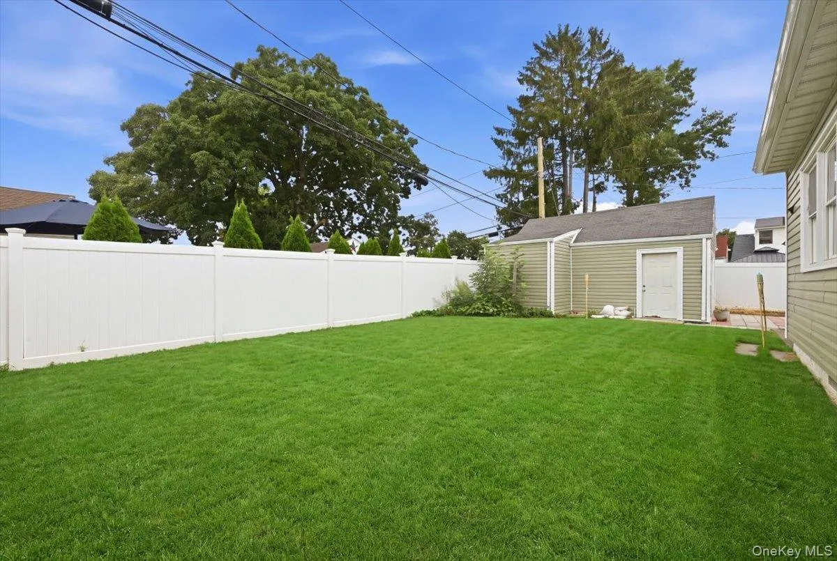 828 Bruce Drive, Hempstead, NY, 4 Bedrooms Bedrooms, 14 Rooms Rooms,2 BathroomsBathrooms,Residential,For Rent,Bruce,0,1045276 828 Bruce Drive, Hempstead, NY, 4 Bedrooms Bedrooms, 14 Rooms Rooms,2 BathroomsBathrooms,Residential,For Rent,Bruce,0,1045276