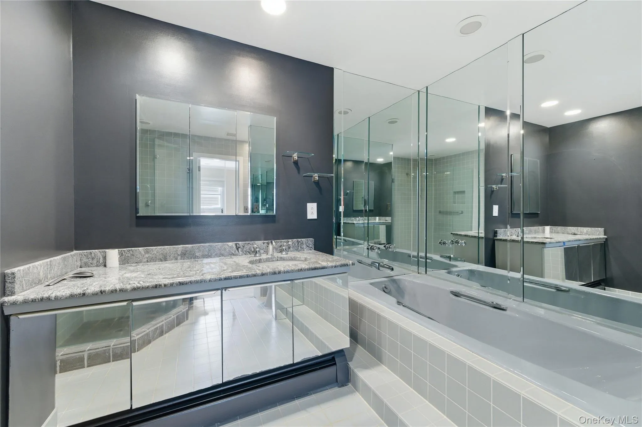 Master Suite Full Bath Master Suite Full Bath