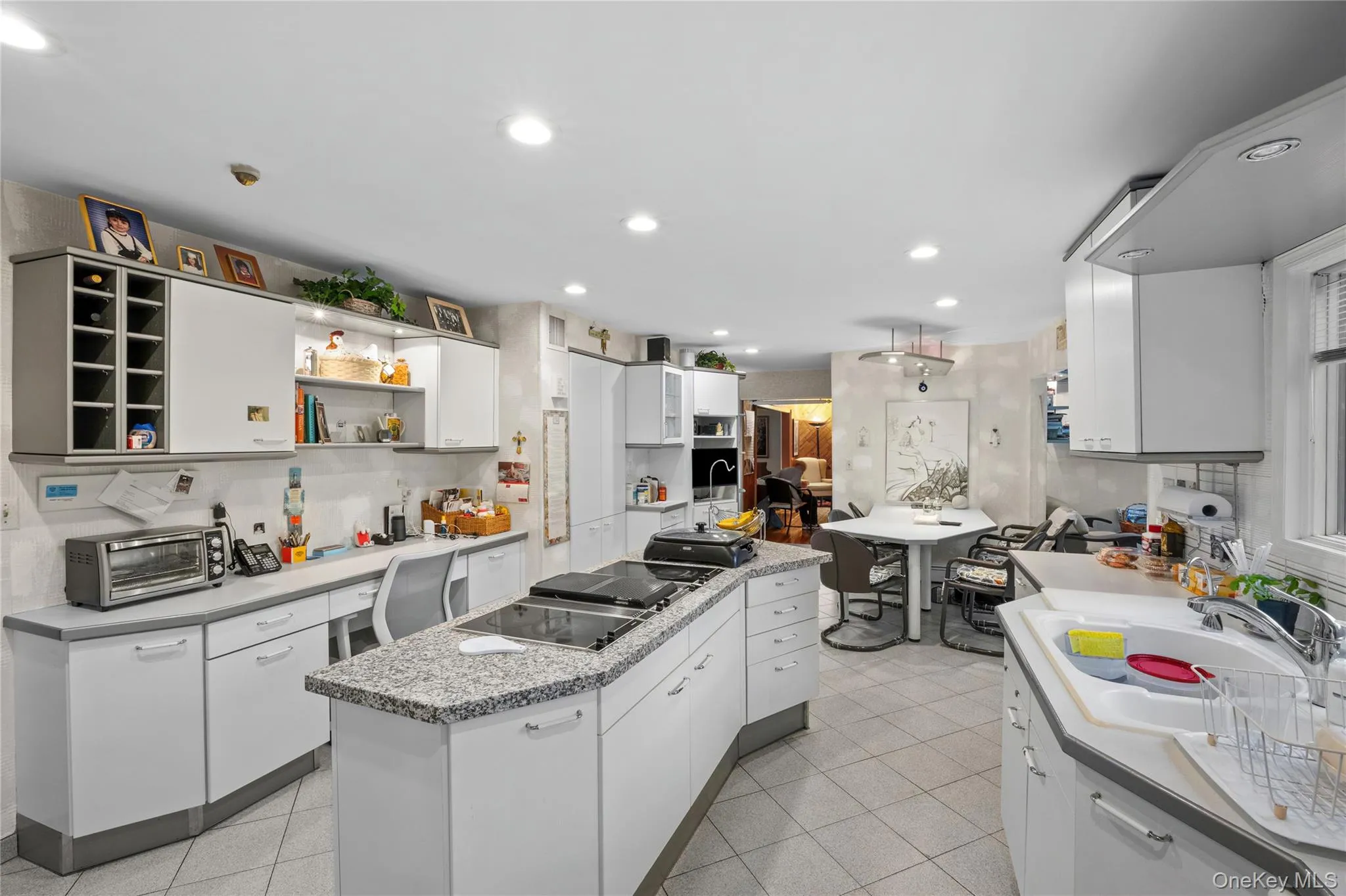 1 Jason Court, Huntington, NY, 4 Bedrooms Bedrooms, 10 Rooms Rooms,3 BathroomsBathrooms,Residential,For Rent,Jason,0,1045281 1 Jason Court, Huntington, NY, 4 Bedrooms Bedrooms, 10 Rooms Rooms,3 BathroomsBathrooms,Residential,For Rent,Jason,0,1045281