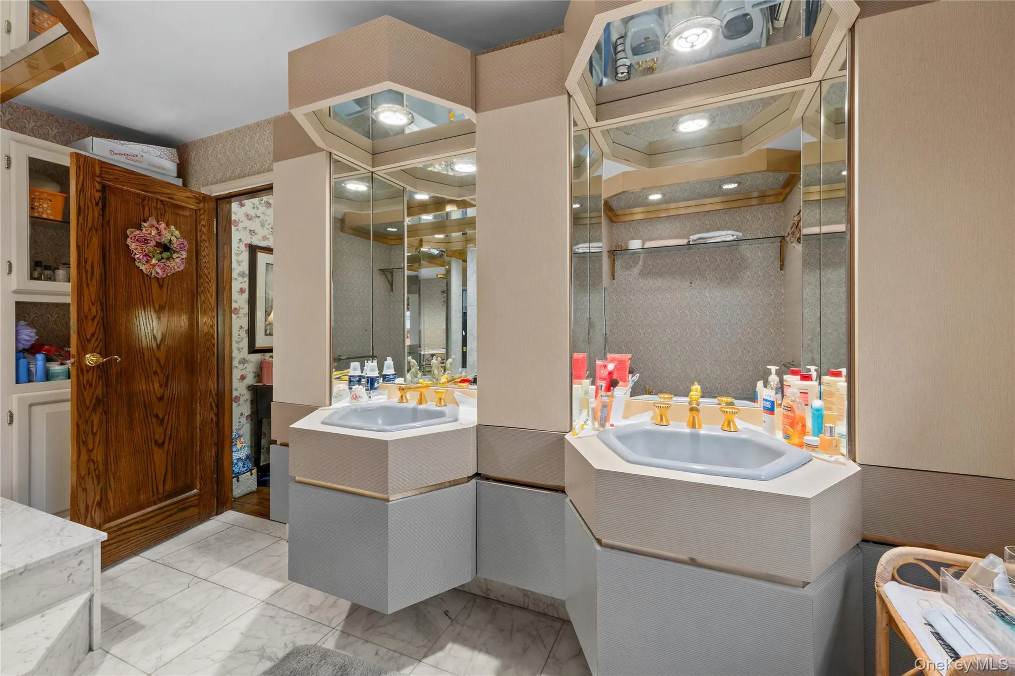 1 Jason Court, Huntington, NY, 4 Bedrooms Bedrooms, 10 Rooms Rooms,3 BathroomsBathrooms,Residential,For Rent,Jason,0,1045281 1 Jason Court, Huntington, NY, 4 Bedrooms Bedrooms, 10 Rooms Rooms,3 BathroomsBathrooms,Residential,For Rent,Jason,0,1045281