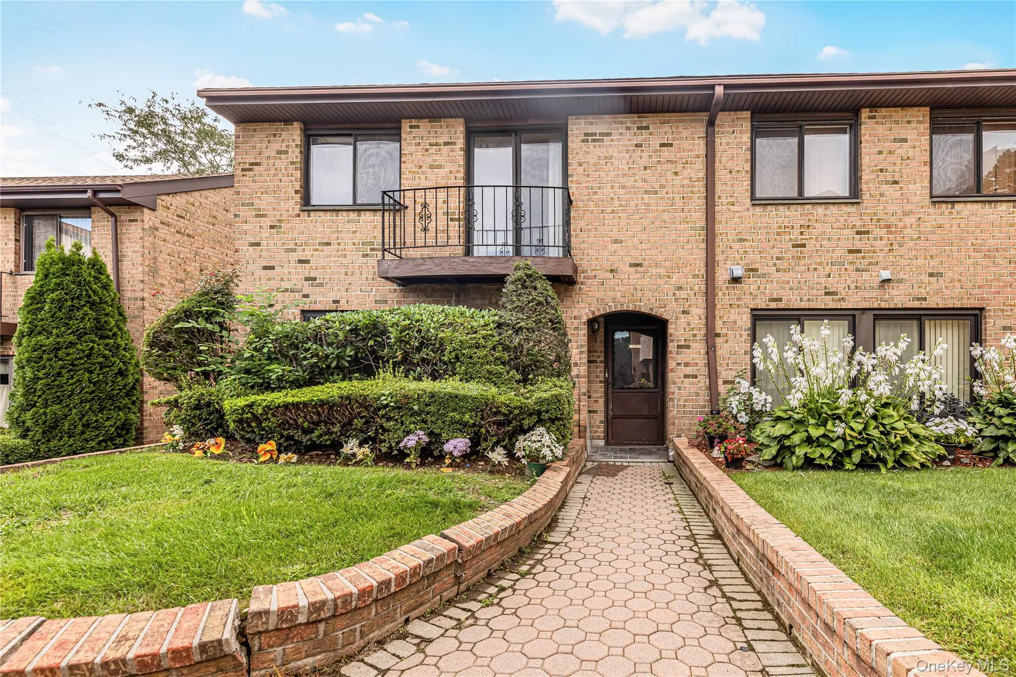 11 Jackson Avenue, Yonkers, NY, 3 Bedrooms Bedrooms, 9 Rooms Rooms,2 BathroomsBathrooms,Residential,For Rent,Jackson,0,1045284 11 Jackson Avenue, Yonkers, NY, 3 Bedrooms Bedrooms, 9 Rooms Rooms,2 BathroomsBathrooms,Residential,For Rent,Jackson,0,1045284