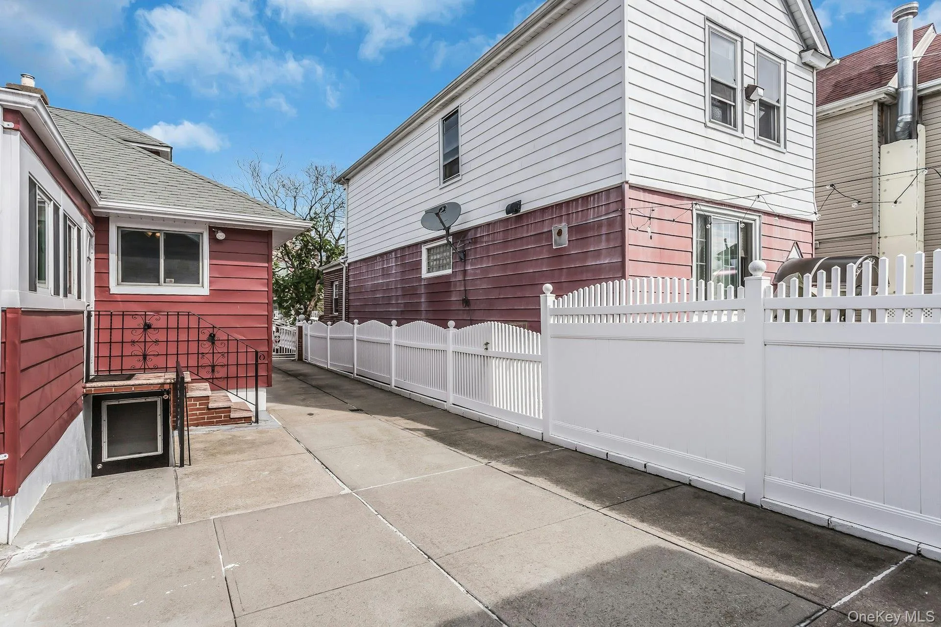 12714 102nd Road, New York, NY, 3 Bedrooms Bedrooms, 6 Rooms Rooms,1 BathroomBathrooms,Residential,For Rent,102nd,0,1045286 12714 102nd Road, New York, NY, 3 Bedrooms Bedrooms, 6 Rooms Rooms,1 BathroomBathrooms,Residential,For Rent,102nd,0,1045286
