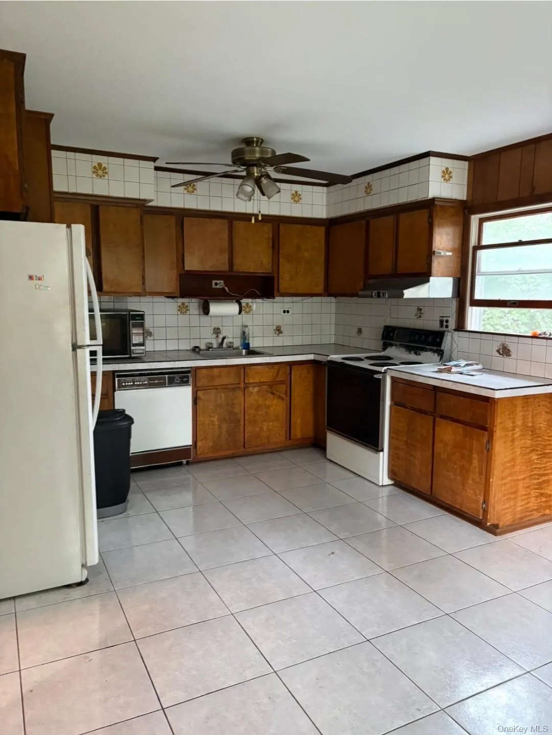 1 Cherokee Street, Oyster Bay, NY, 3 Bedrooms Bedrooms, 8 Rooms Rooms,1 BathroomBathrooms,Residential,For Rent,Cherokee,0,1045287 1 Cherokee Street, Oyster Bay, NY, 3 Bedrooms Bedrooms, 8 Rooms Rooms,1 BathroomBathrooms,Residential,For Rent,Cherokee,0,1045287