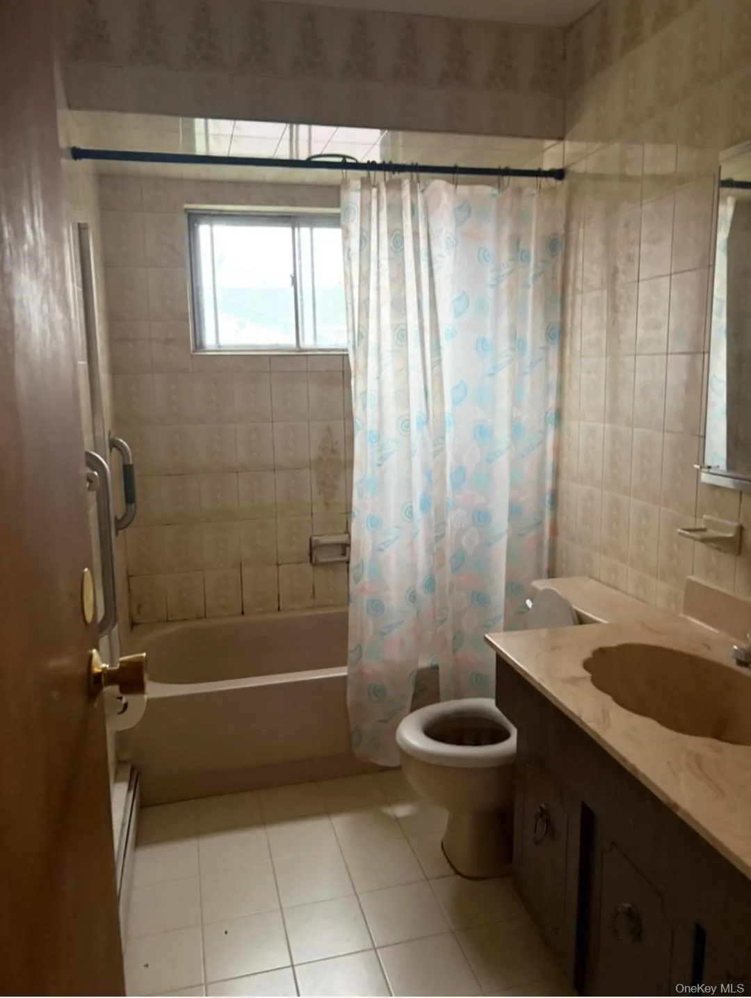 1 Cherokee Street, Oyster Bay, NY, 3 Bedrooms Bedrooms, 8 Rooms Rooms,1 BathroomBathrooms,Residential,For Rent,Cherokee,0,1045287 1 Cherokee Street, Oyster Bay, NY, 3 Bedrooms Bedrooms, 8 Rooms Rooms,1 BathroomBathrooms,Residential,For Rent,Cherokee,0,1045287