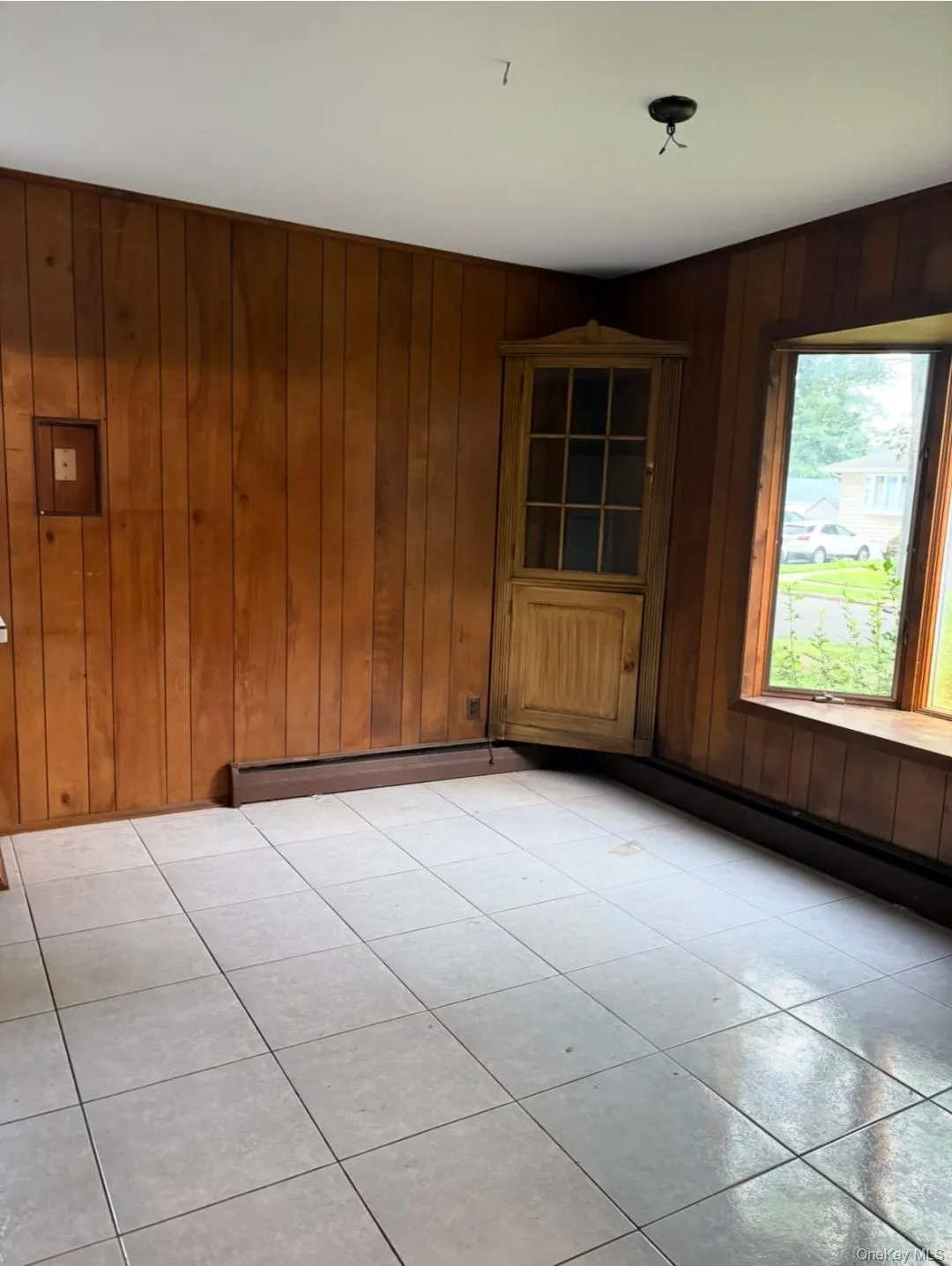 1 Cherokee Street, Oyster Bay, NY, 3 Bedrooms Bedrooms, 8 Rooms Rooms,1 BathroomBathrooms,Residential,For Rent,Cherokee,0,1045287 1 Cherokee Street, Oyster Bay, NY, 3 Bedrooms Bedrooms, 8 Rooms Rooms,1 BathroomBathrooms,Residential,For Rent,Cherokee,0,1045287