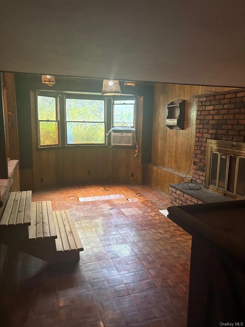 1 Cherokee Street, Oyster Bay, NY, 3 Bedrooms Bedrooms, 8 Rooms Rooms,1 BathroomBathrooms,Residential,For Rent,Cherokee,0,1045287 1 Cherokee Street, Oyster Bay, NY, 3 Bedrooms Bedrooms, 8 Rooms Rooms,1 BathroomBathrooms,Residential,For Rent,Cherokee,0,1045287