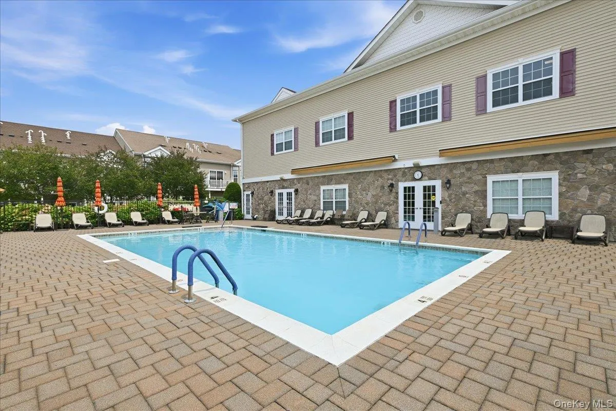 281 Spring Drive, Hempstead, NY, 2 Bedrooms Bedrooms, 6 Rooms Rooms,2 BathroomsBathrooms,Residential,For Rent,Spring,0,1045297 281 Spring Drive, Hempstead, NY, 2 Bedrooms Bedrooms, 6 Rooms Rooms,2 BathroomsBathrooms,Residential,For Rent,Spring,0,1045297