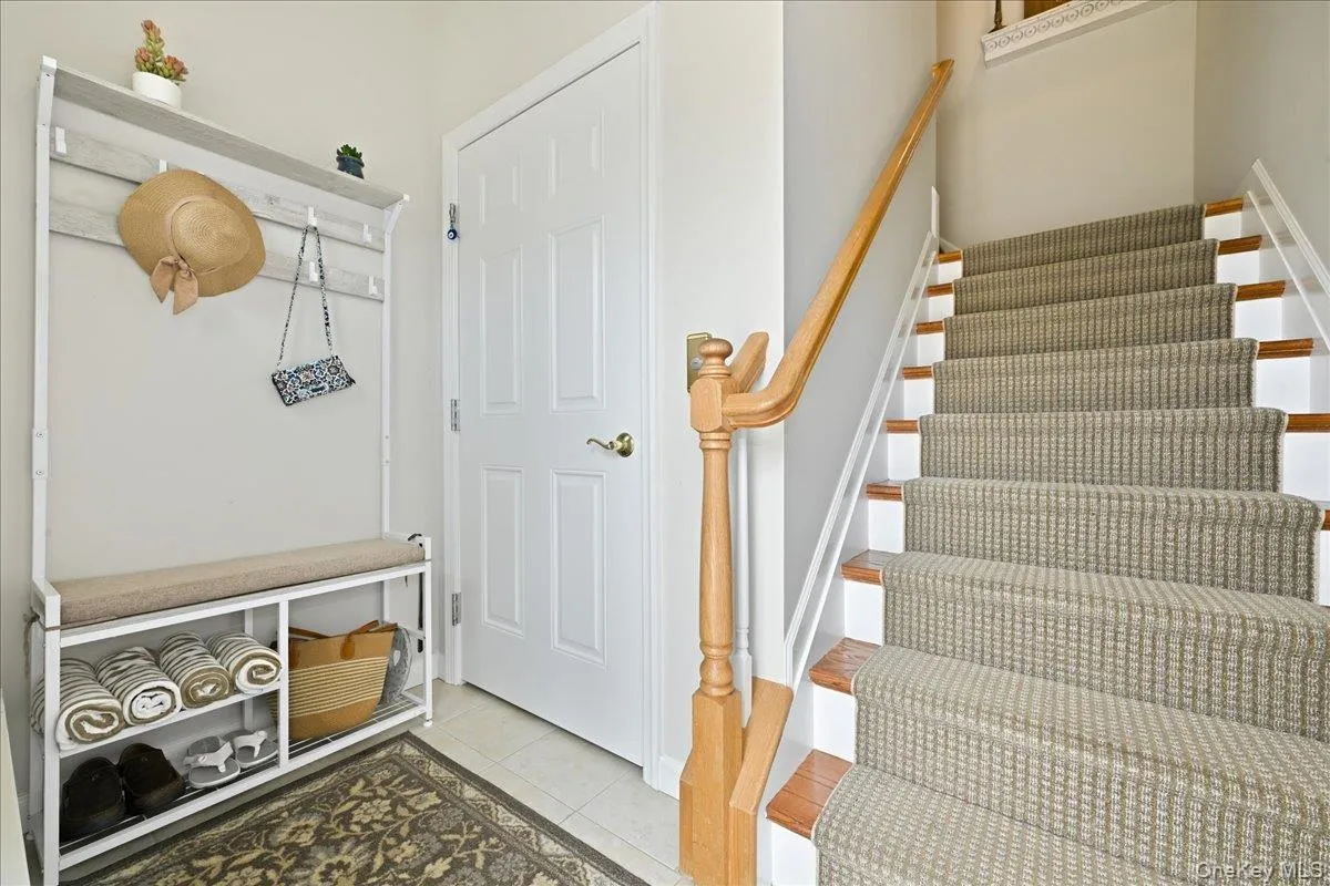 281 Spring Drive, Hempstead, NY, 2 Bedrooms Bedrooms, 6 Rooms Rooms,2 BathroomsBathrooms,Residential,For Rent,Spring,0,1045297 281 Spring Drive, Hempstead, NY, 2 Bedrooms Bedrooms, 6 Rooms Rooms,2 BathroomsBathrooms,Residential,For Rent,Spring,0,1045297