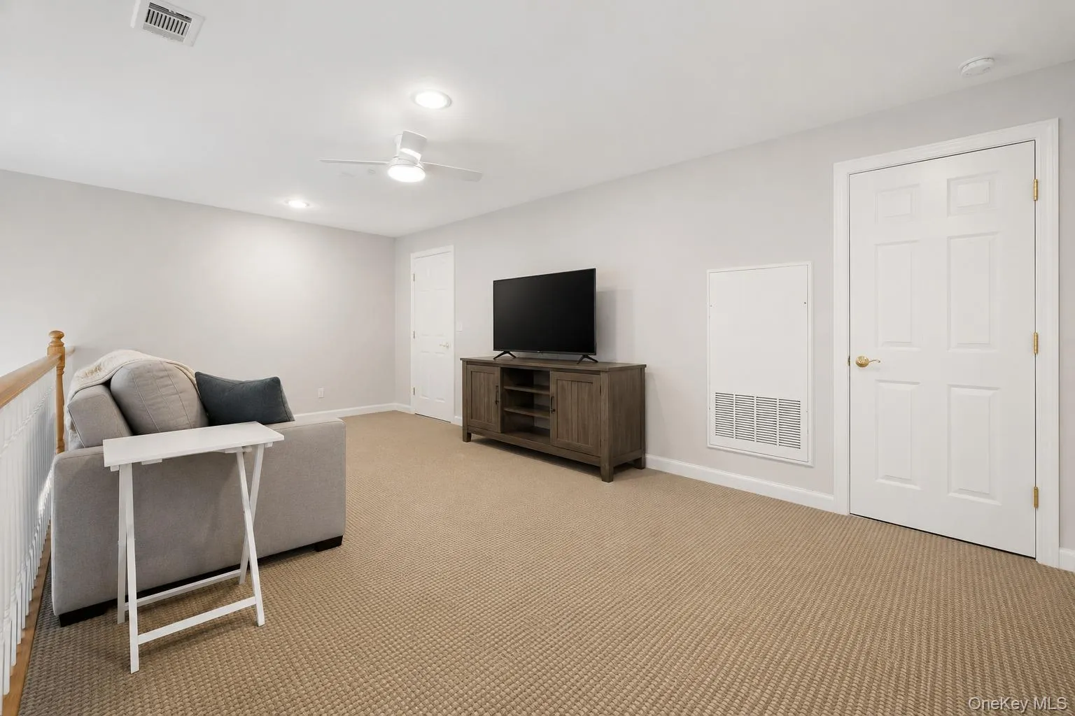 281 Spring Drive, Hempstead, NY, 2 Bedrooms Bedrooms, 6 Rooms Rooms,2 BathroomsBathrooms,Residential,For Rent,Spring,0,1045297 281 Spring Drive, Hempstead, NY, 2 Bedrooms Bedrooms, 6 Rooms Rooms,2 BathroomsBathrooms,Residential,For Rent,Spring,0,1045297