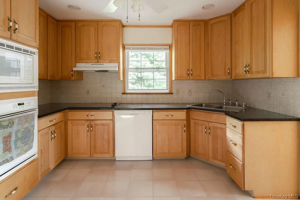 376 Nine Partners Road, Clinton, NY, 3 Bedrooms Bedrooms, 7 Rooms Rooms,2 BathroomsBathrooms,Residential,For Rent,Nine Partners,0,1045304 376 Nine Partners Road, Clinton, NY, 3 Bedrooms Bedrooms, 7 Rooms Rooms,2 BathroomsBathrooms,Residential,For Rent,Nine Partners,0,1045304