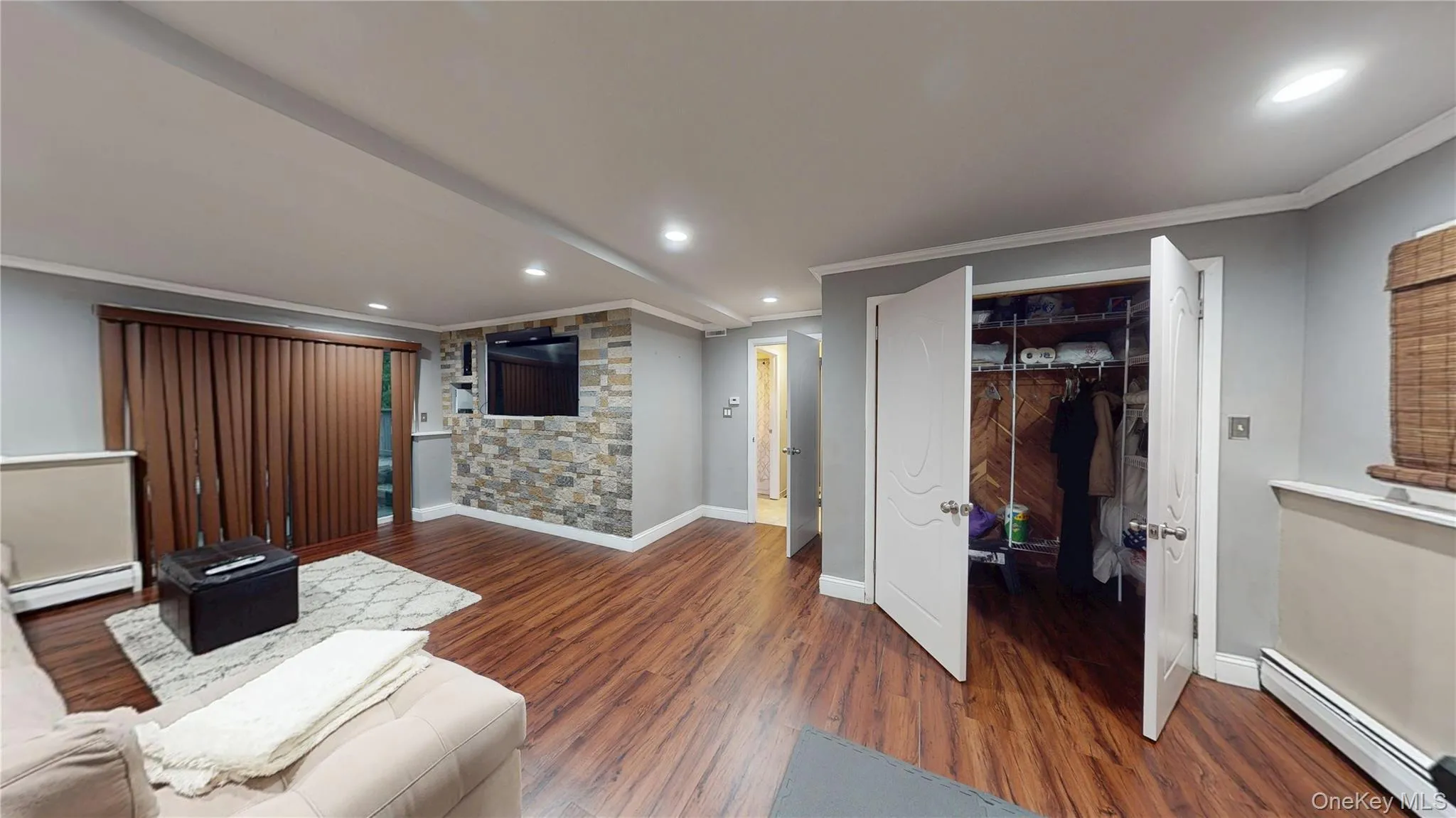 7 Townsend Place, Chester Town, NY, 3 Bedrooms Bedrooms, 9 Rooms Rooms,2 BathroomsBathrooms,Residential,For Rent,Townsend,0,1045305 7 Townsend Place, Chester Town, NY, 3 Bedrooms Bedrooms, 9 Rooms Rooms,2 BathroomsBathrooms,Residential,For Rent,Townsend,0,1045305