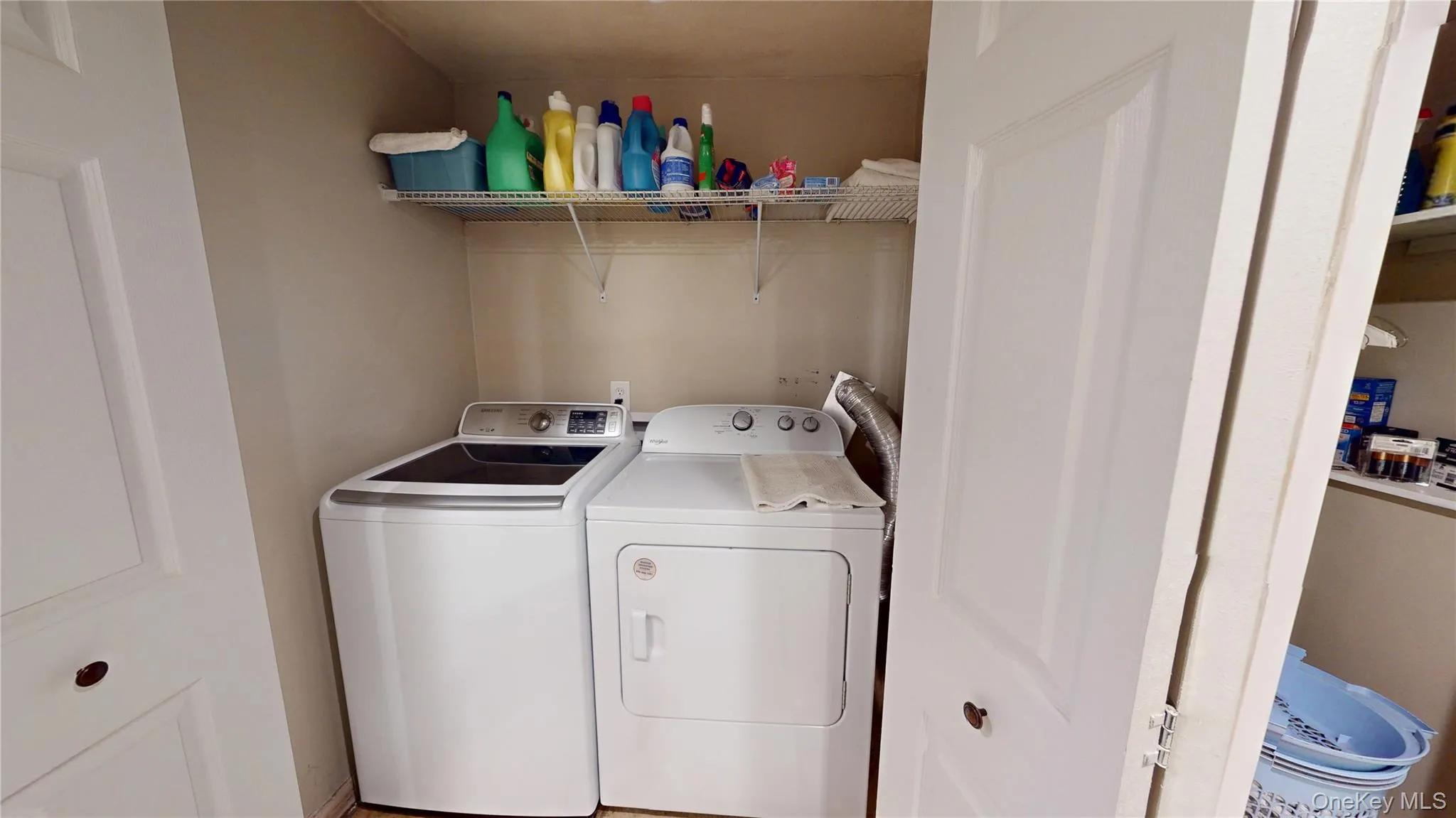 7 Townsend Place, Chester Town, NY, 3 Bedrooms Bedrooms, 9 Rooms Rooms,2 BathroomsBathrooms,Residential,For Rent,Townsend,0,1045305 7 Townsend Place, Chester Town, NY, 3 Bedrooms Bedrooms, 9 Rooms Rooms,2 BathroomsBathrooms,Residential,For Rent,Townsend,0,1045305