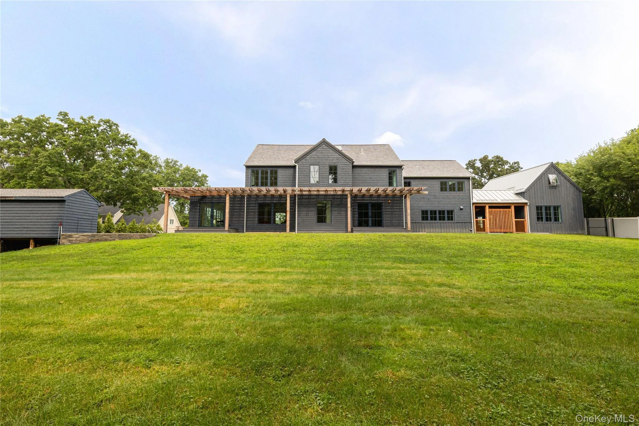 20 Dallis Place, Beacon, NY, 4 Bedrooms Bedrooms, 11 Rooms Rooms,3 BathroomsBathrooms,Residential,For Rent,Dallis,0,1045309 20 Dallis Place, Beacon, NY, 4 Bedrooms Bedrooms, 11 Rooms Rooms,3 BathroomsBathrooms,Residential,For Rent,Dallis,0,1045309