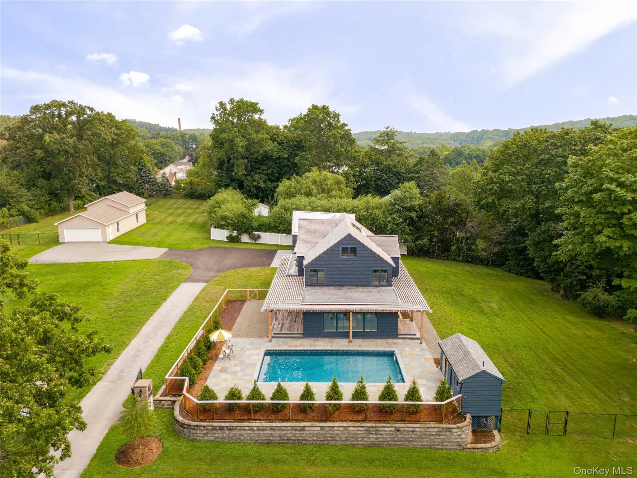 20 Dallis Place, Beacon, NY, 4 Bedrooms Bedrooms, 11 Rooms Rooms,3 BathroomsBathrooms,Residential,For Rent,Dallis,0,1045309 20 Dallis Place, Beacon, NY, 4 Bedrooms Bedrooms, 11 Rooms Rooms,3 BathroomsBathrooms,Residential,For Rent,Dallis,0,1045309