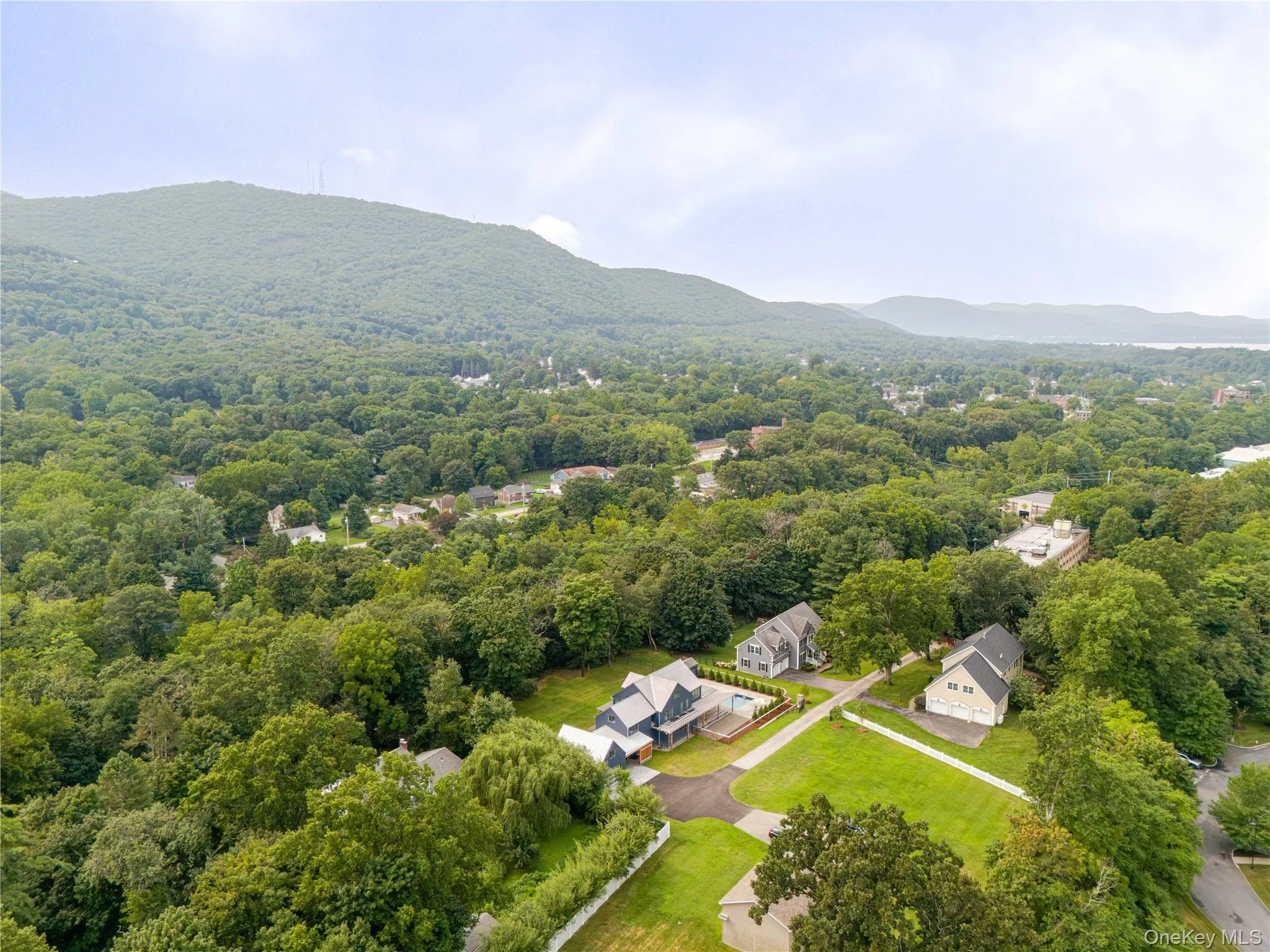 20 Dallis Place, Beacon, NY, 4 Bedrooms Bedrooms, 11 Rooms Rooms,3 BathroomsBathrooms,Residential,For Rent,Dallis,0,1045309 20 Dallis Place, Beacon, NY, 4 Bedrooms Bedrooms, 11 Rooms Rooms,3 BathroomsBathrooms,Residential,For Rent,Dallis,0,1045309
