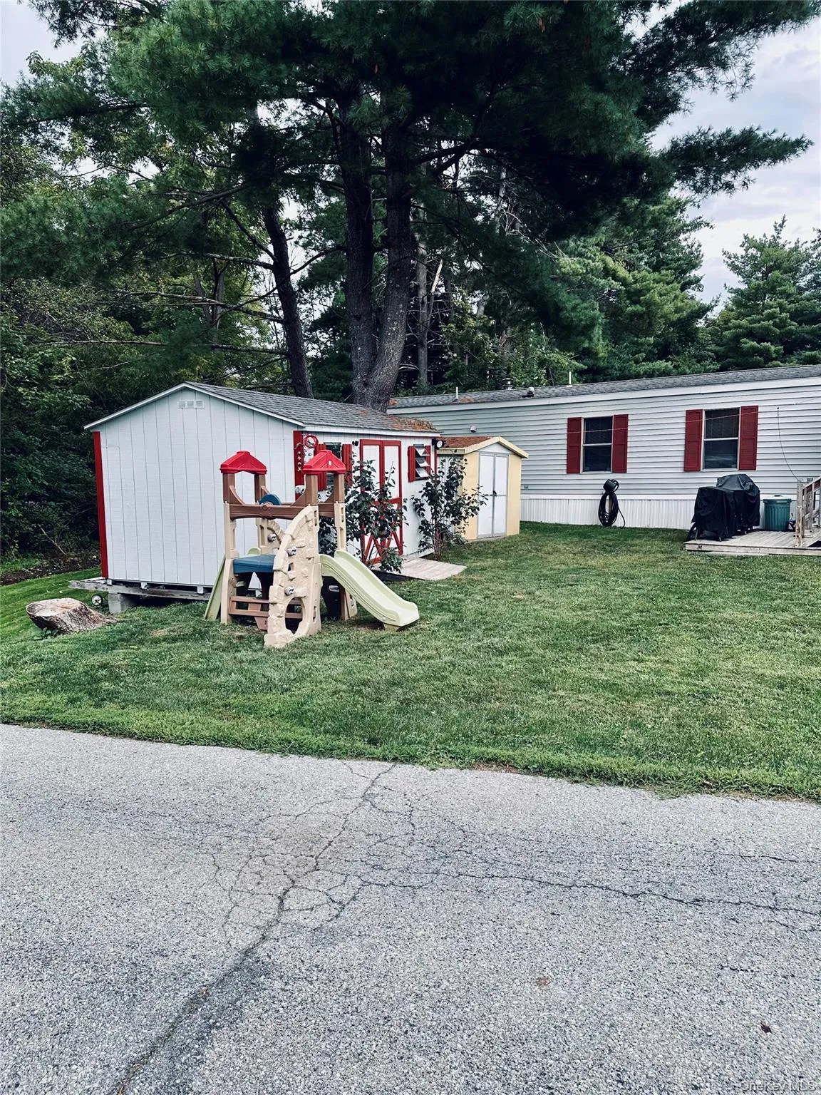 65 Water Loop, Pleasant Valley, NY, 3 Bedrooms Bedrooms, 6 Rooms Rooms,1 BathroomBathrooms,Residential,For Rent,Water Loop,0,1045313 65 Water Loop, Pleasant Valley, NY, 3 Bedrooms Bedrooms, 6 Rooms Rooms,1 BathroomBathrooms,Residential,For Rent,Water Loop,0,1045313