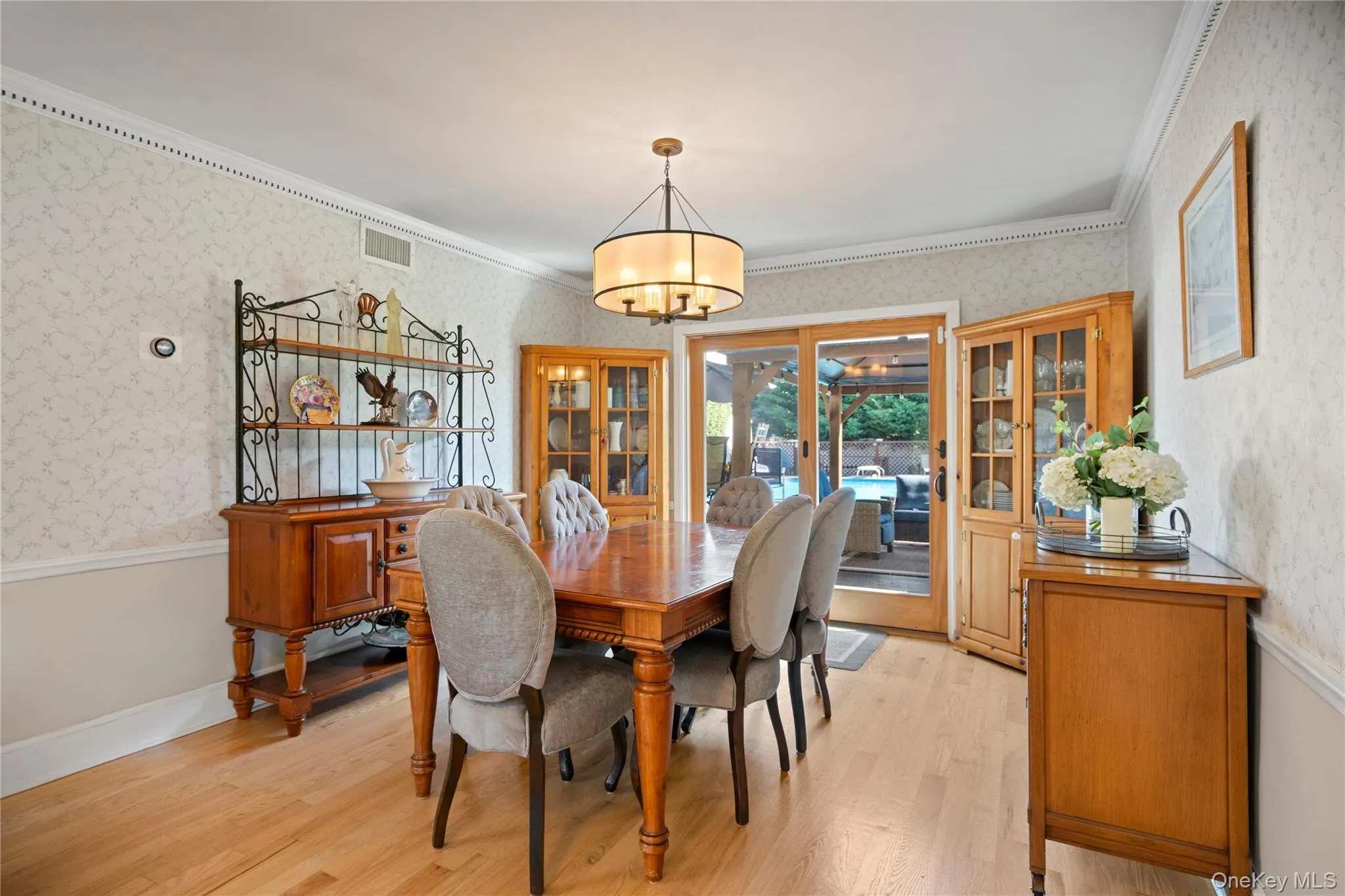 73 Maple Avenue, Islip, NY, 5 Bedrooms Bedrooms, 9 Rooms Rooms,2 BathroomsBathrooms,Residential,For Rent,Maple,0,1045316 73 Maple Avenue, Islip, NY, 5 Bedrooms Bedrooms, 9 Rooms Rooms,2 BathroomsBathrooms,Residential,For Rent,Maple,0,1045316