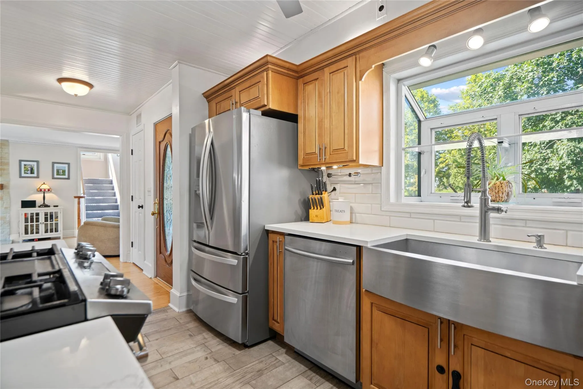 73 Maple Avenue, Islip, NY, 5 Bedrooms Bedrooms, 9 Rooms Rooms,2 BathroomsBathrooms,Residential,For Rent,Maple,0,1045316 73 Maple Avenue, Islip, NY, 5 Bedrooms Bedrooms, 9 Rooms Rooms,2 BathroomsBathrooms,Residential,For Rent,Maple,0,1045316