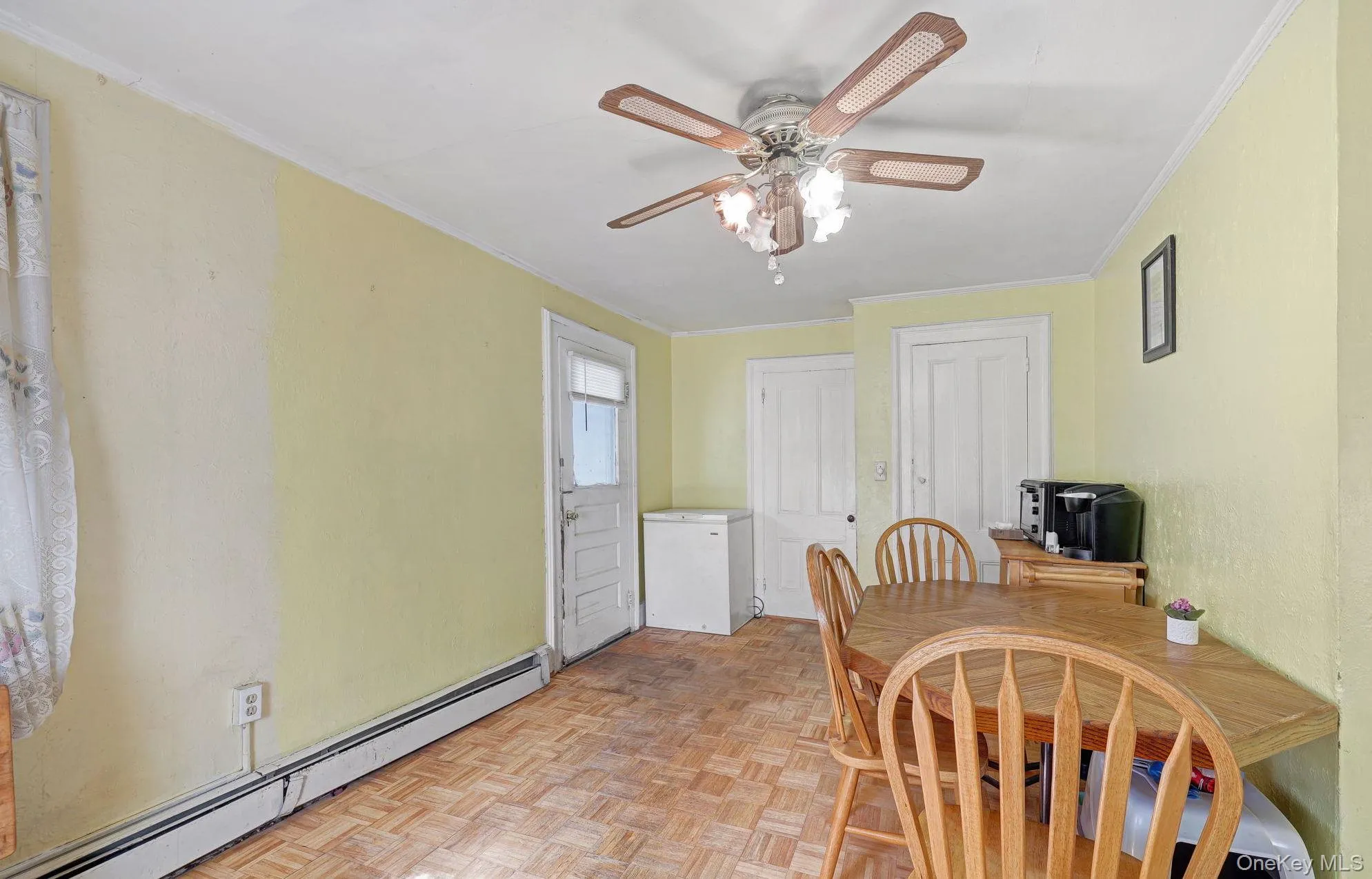 41 Wallkill Avenue, Middletown, NY, 3 Bedrooms Bedrooms, 7 Rooms Rooms,2 BathroomsBathrooms,Residential,For Rent,Wallkill,0,1045317 41 Wallkill Avenue, Middletown, NY, 3 Bedrooms Bedrooms, 7 Rooms Rooms,2 BathroomsBathrooms,Residential,For Rent,Wallkill,0,1045317