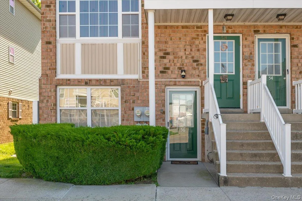 56 Heron Lane, New York, NY, 3 Bedrooms Bedrooms, 5 Rooms Rooms,2 BathroomsBathrooms,Residential,For Rent,Heron,0,1045324 56 Heron Lane, New York, NY, 3 Bedrooms Bedrooms, 5 Rooms Rooms,2 BathroomsBathrooms,Residential,For Rent,Heron,0,1045324